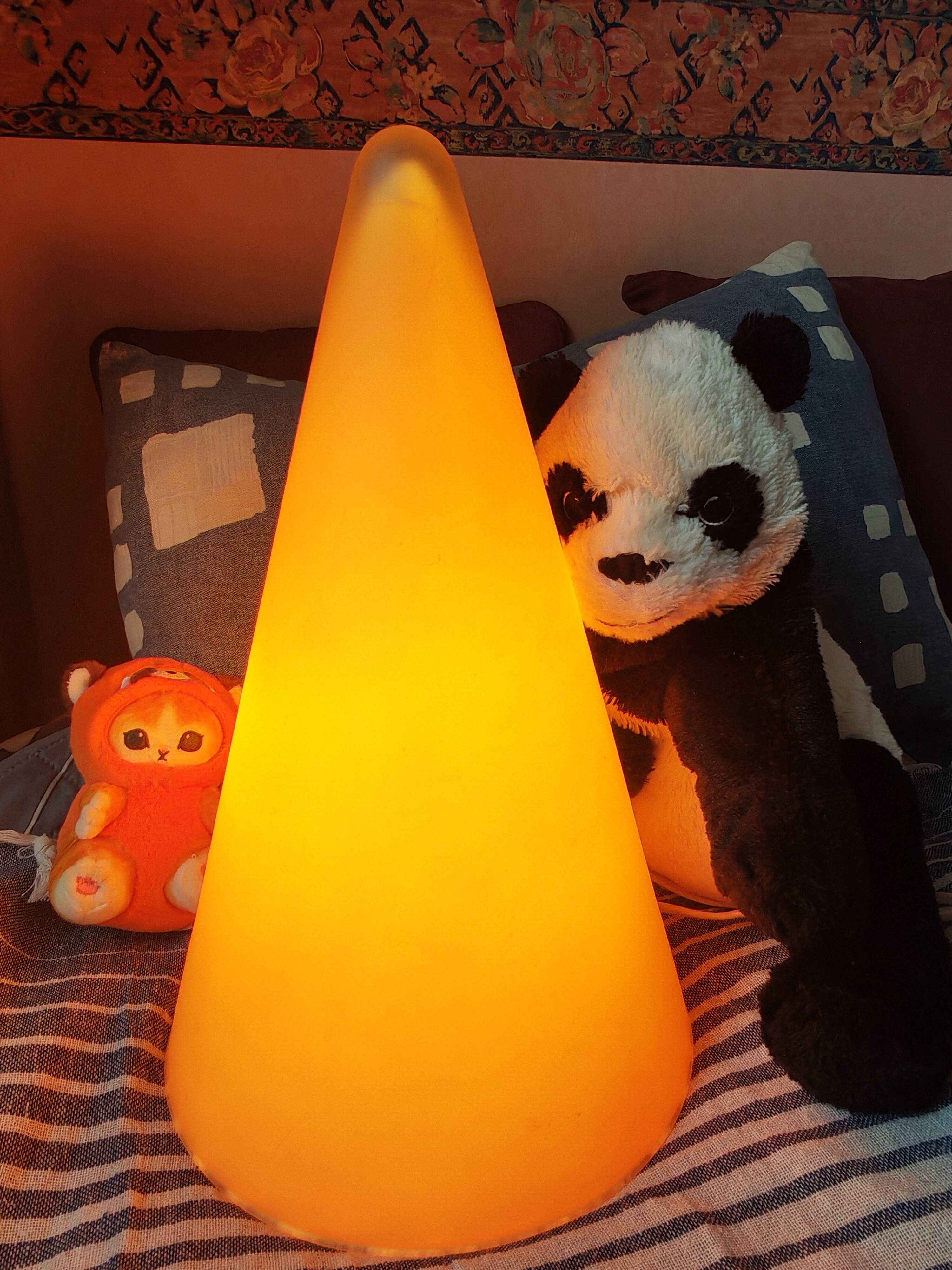 Lampe Teepee, années 80