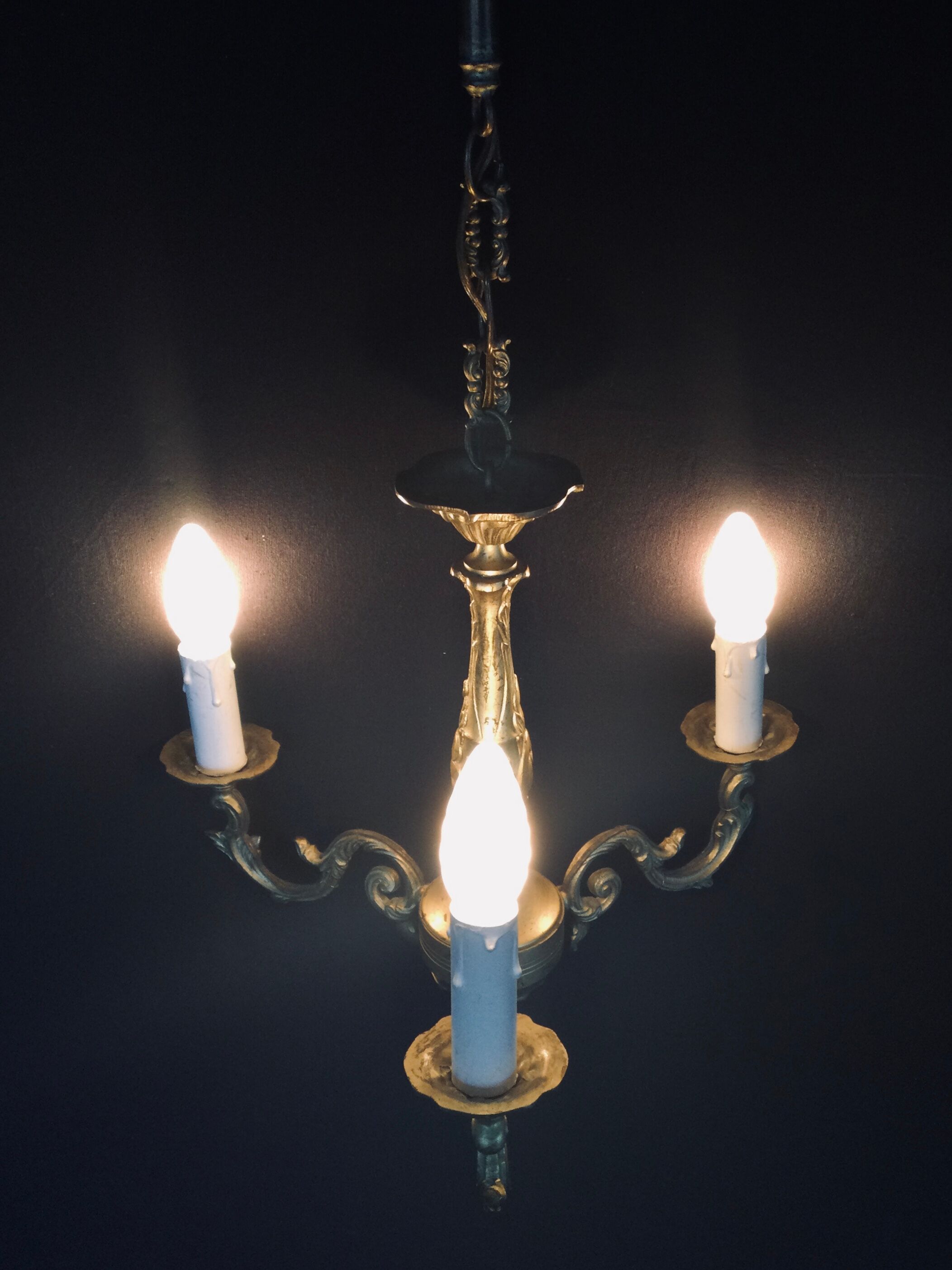 Bronze chandelier 3 lights