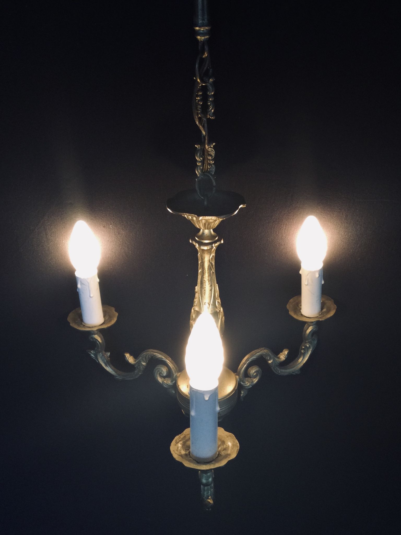 Bronze chandelier 3 lights