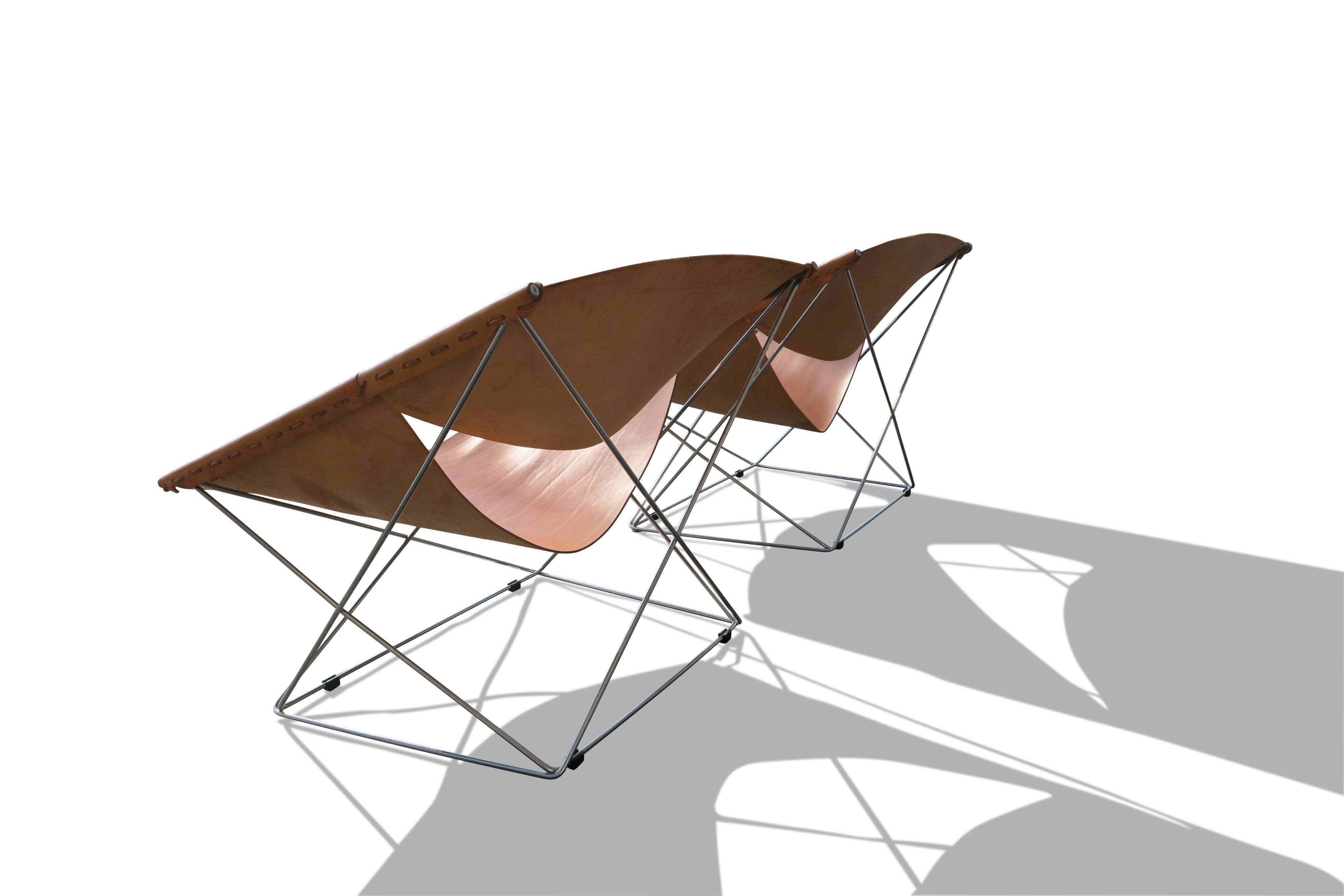 Pair of F675 armchairs by Pierre Paulin for Artifort in leather