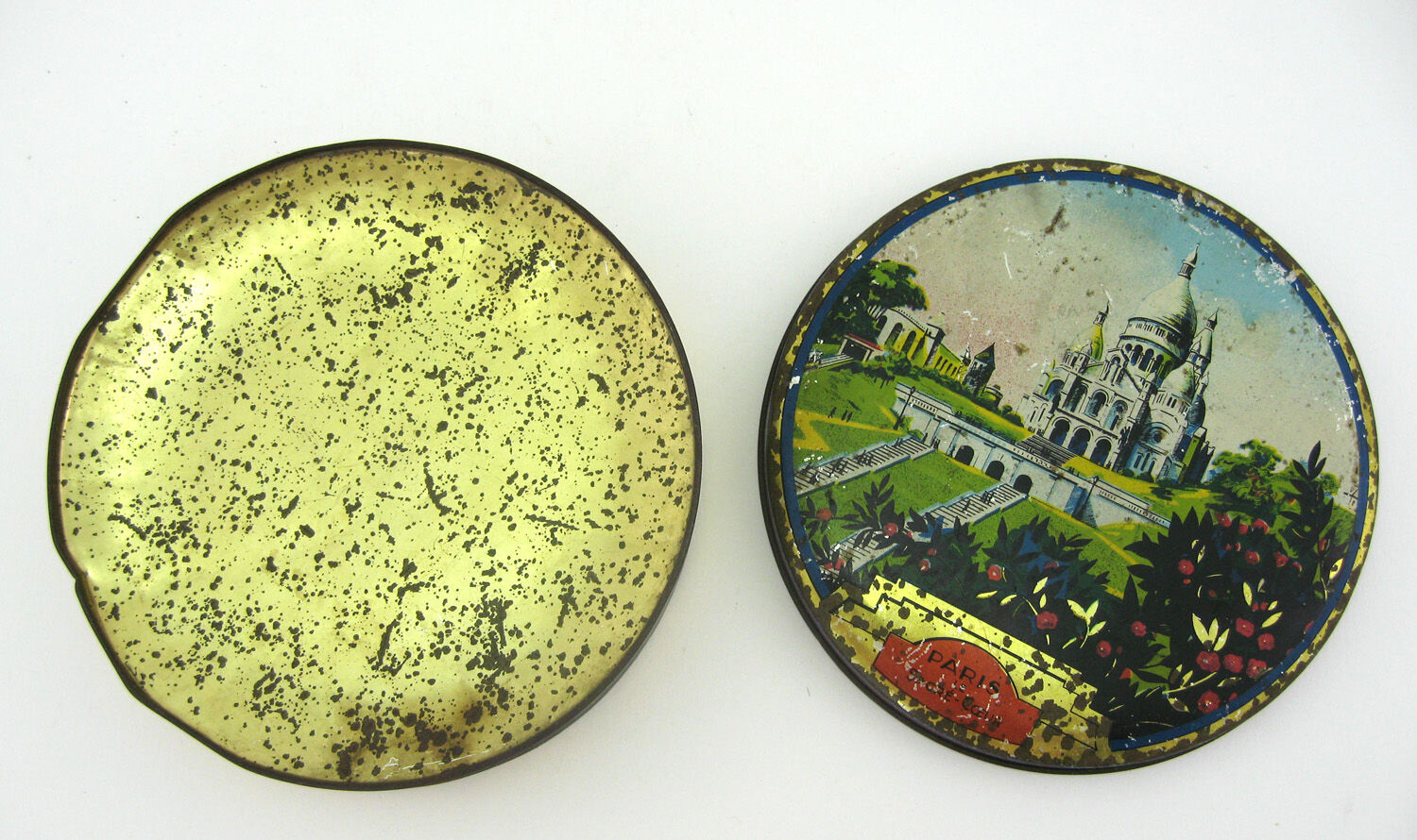 Old box of candies in lithographed sheet metal - Basilica Sacred Heart Paris - vintage 30s