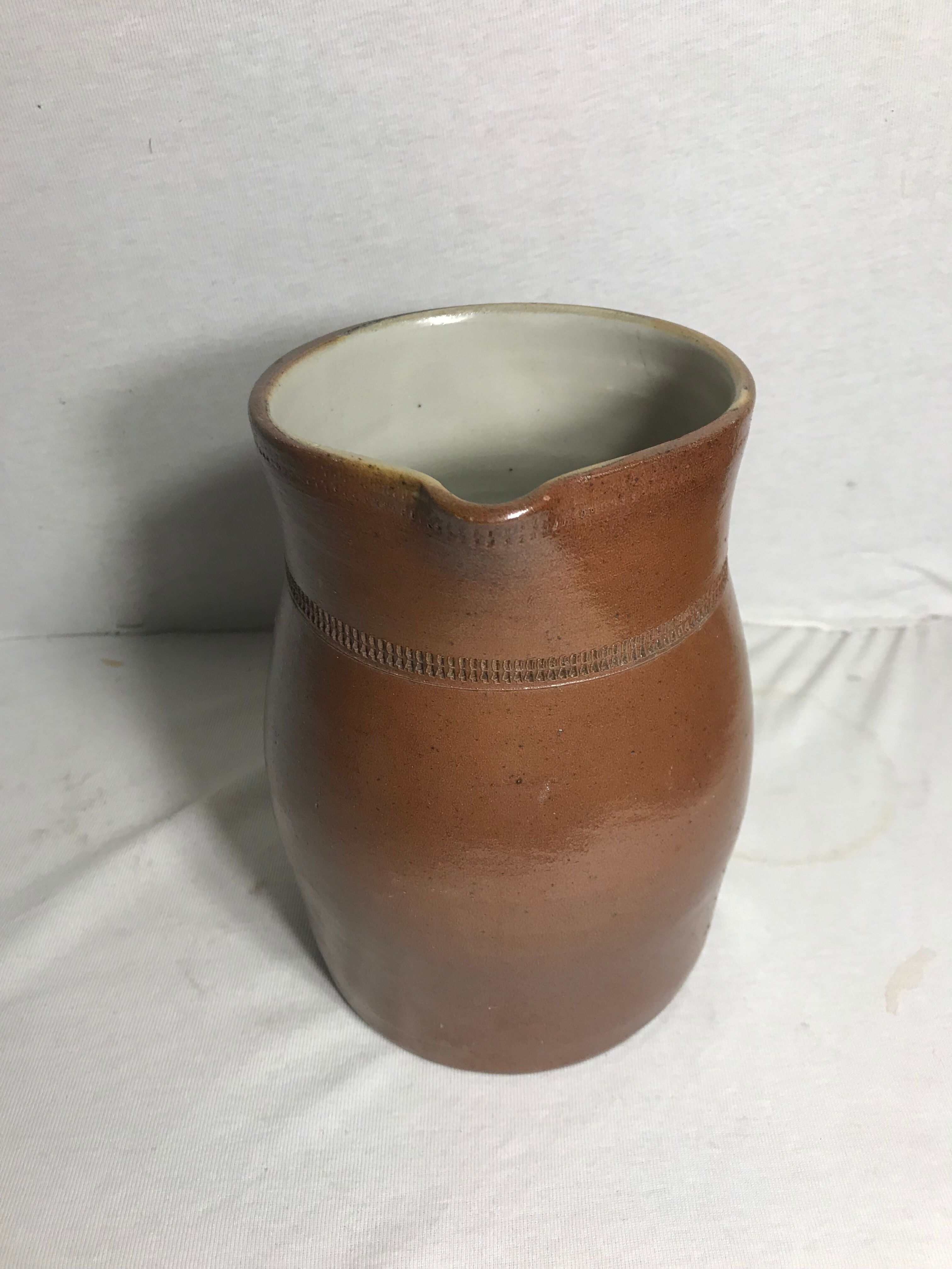 Former ceramics pitcher marron int white years 60 art de la table vintage