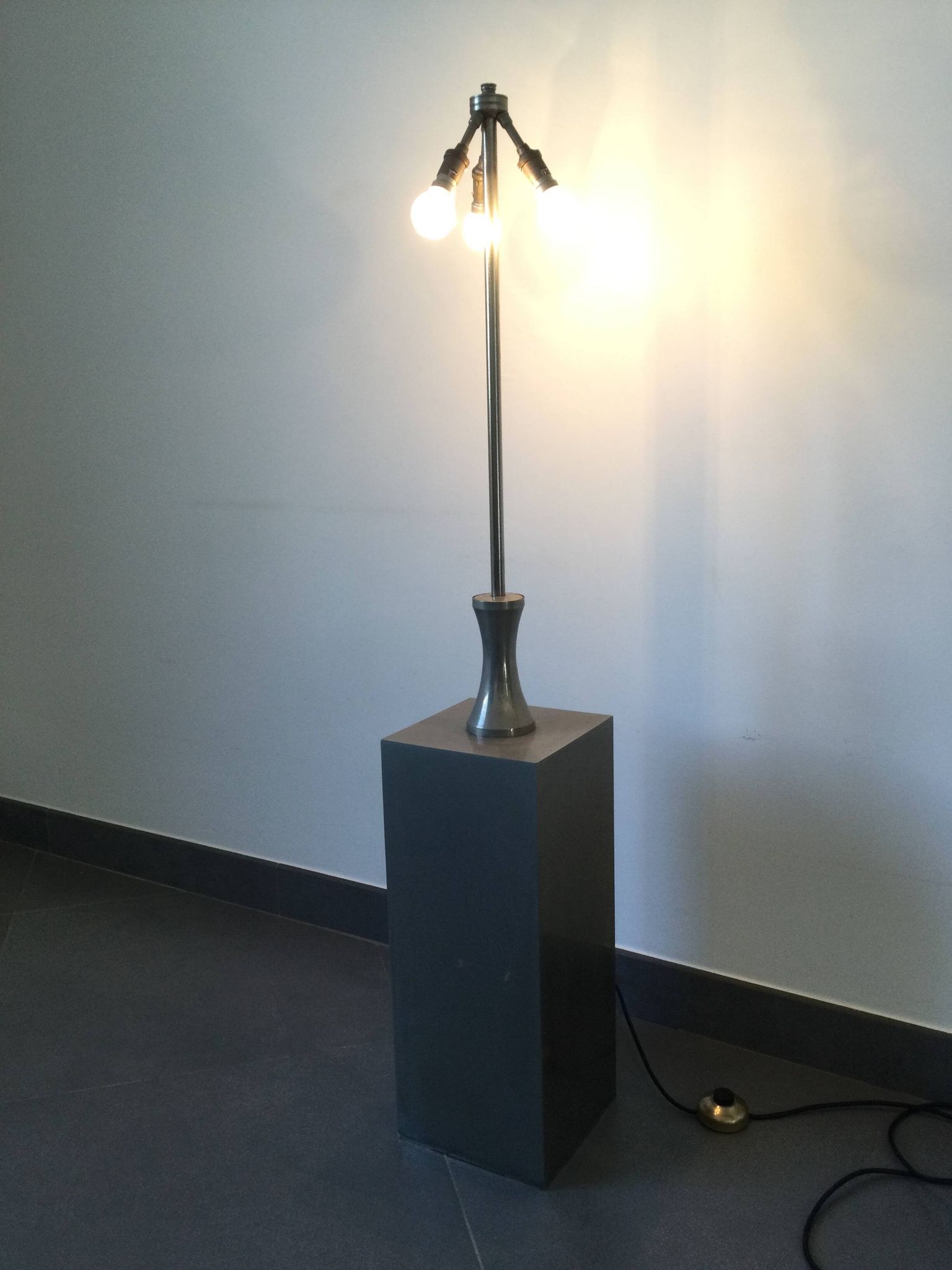 Lampe carrée en laiton chromé, 1970