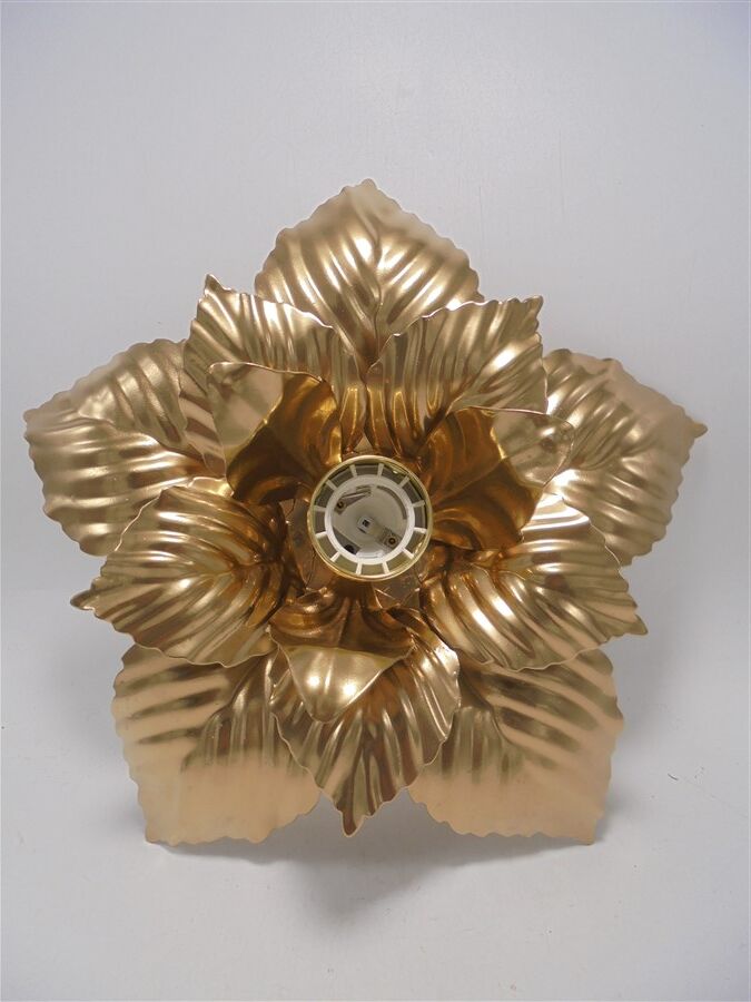 Golden flower wall lamp