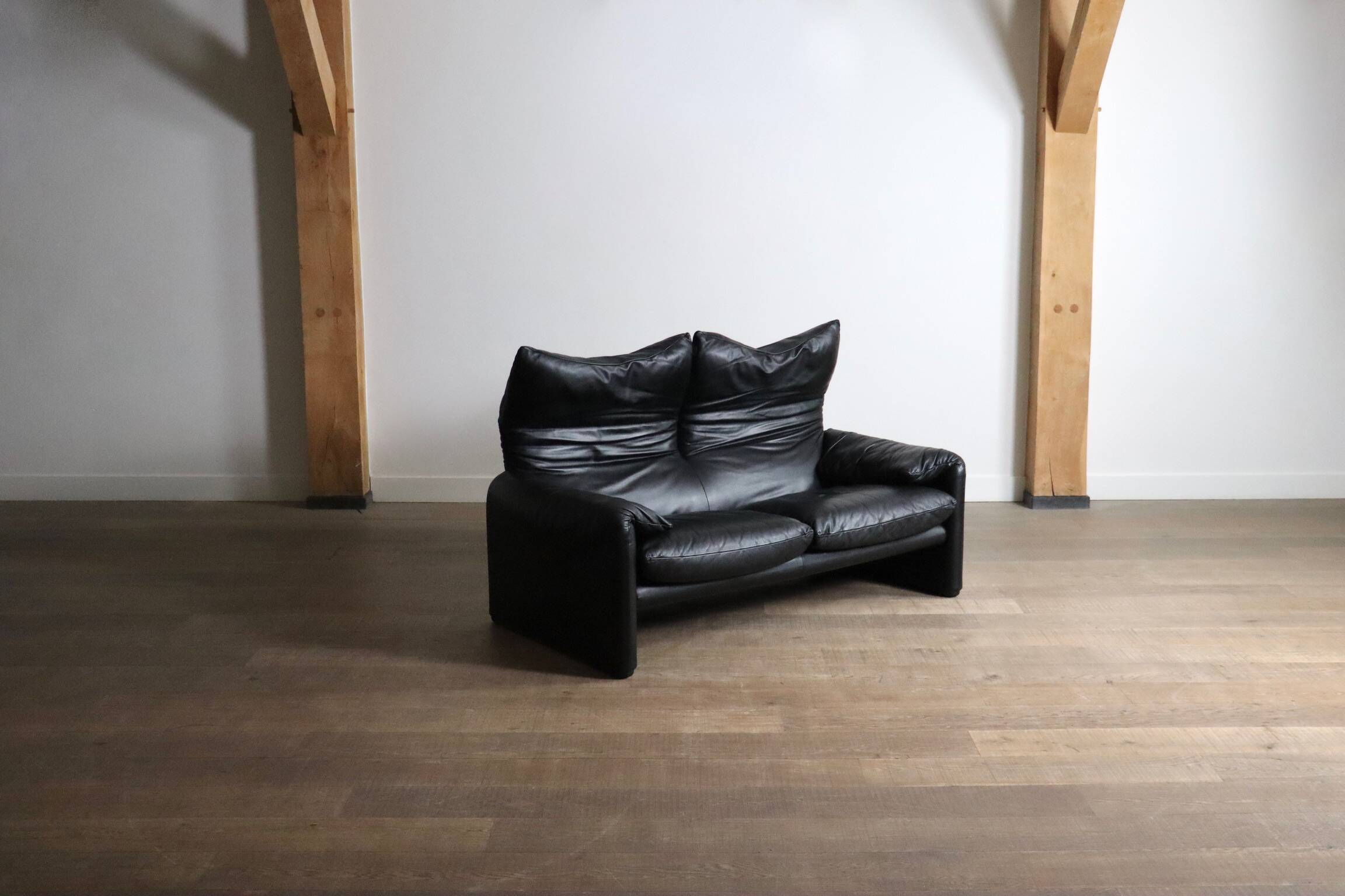 Cassina Maralunga Two Seater Sofa In Black Leather By Vico Magistretti 1970
