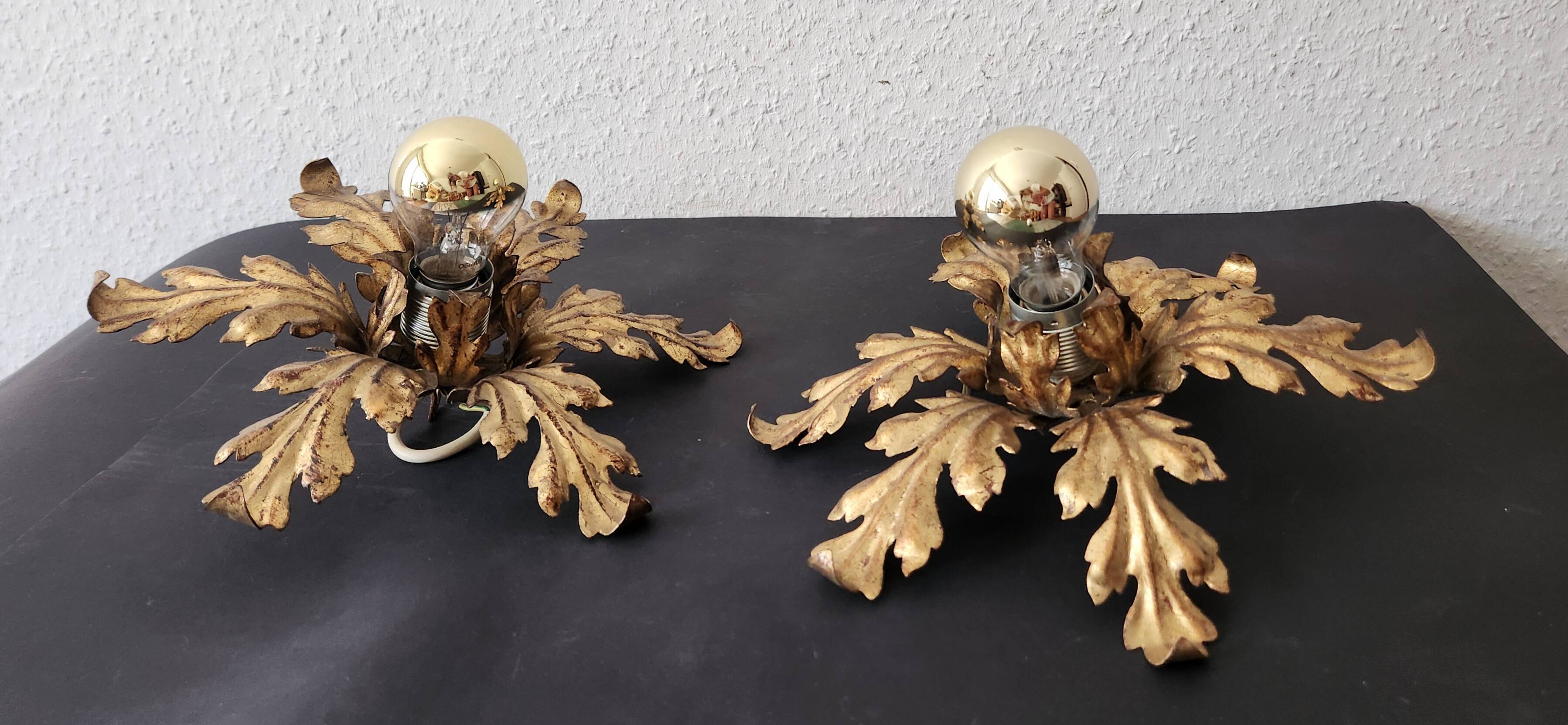 Gilded hand-forged Florentine wall lamp Hans Kögl style, Italy