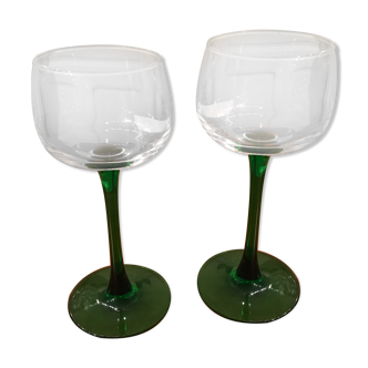 Verres à bourgogne vintage