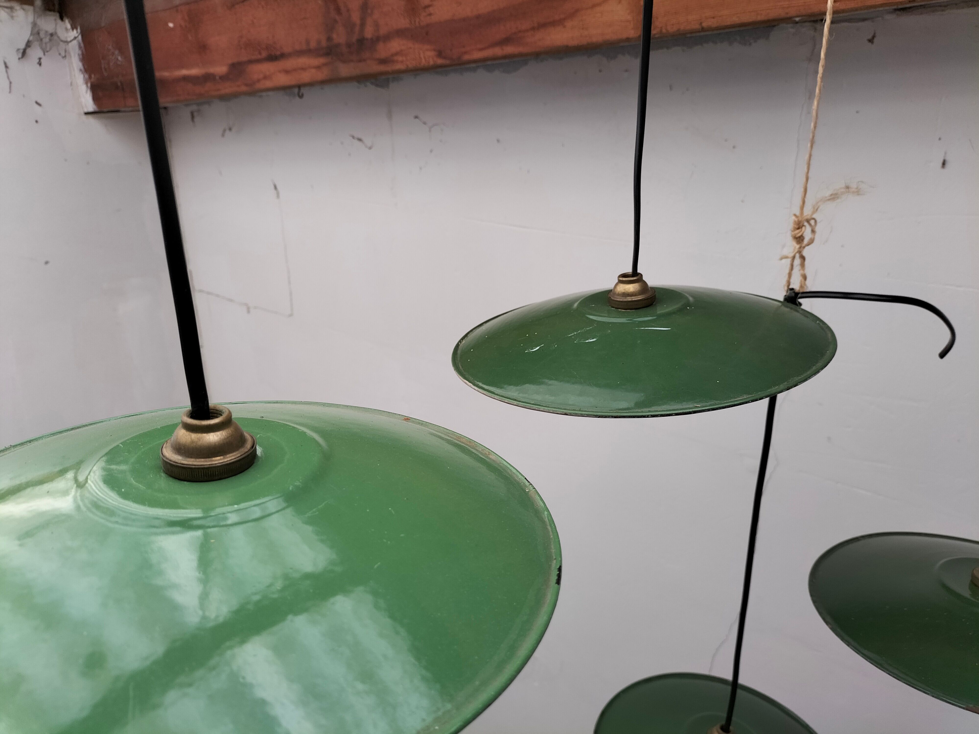 Set of 4 old pendant lamps