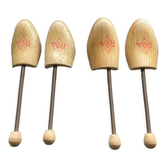 Set of 2 pairs of old shoe trees