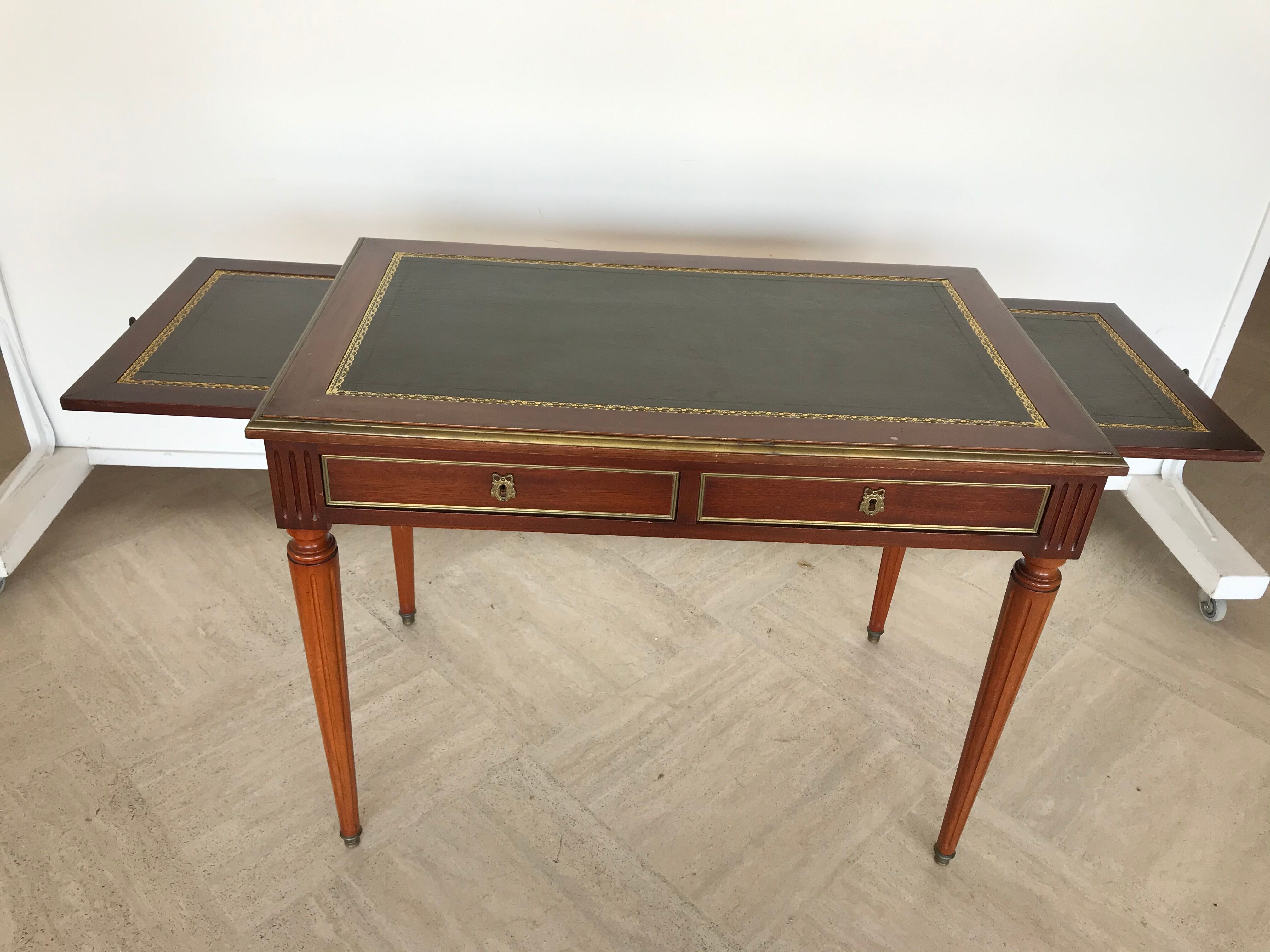 Louis XVI style desk, leather top with two side zippers