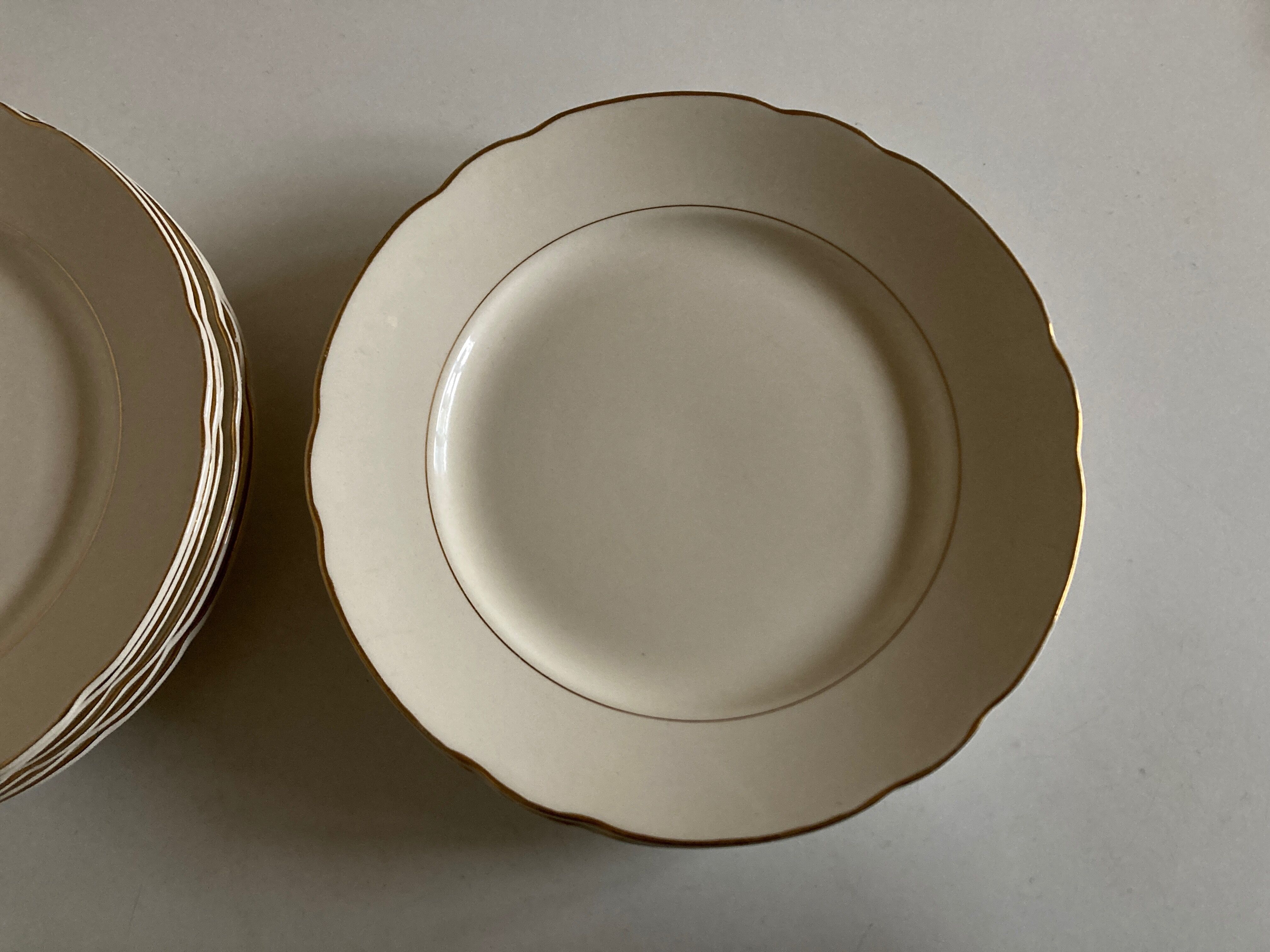 Set of 10 plates 1960 Villeroy & Boch ivory faience with gadroons