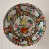 China Canton large porcelain bowl with polychrome decoration nineteenth
