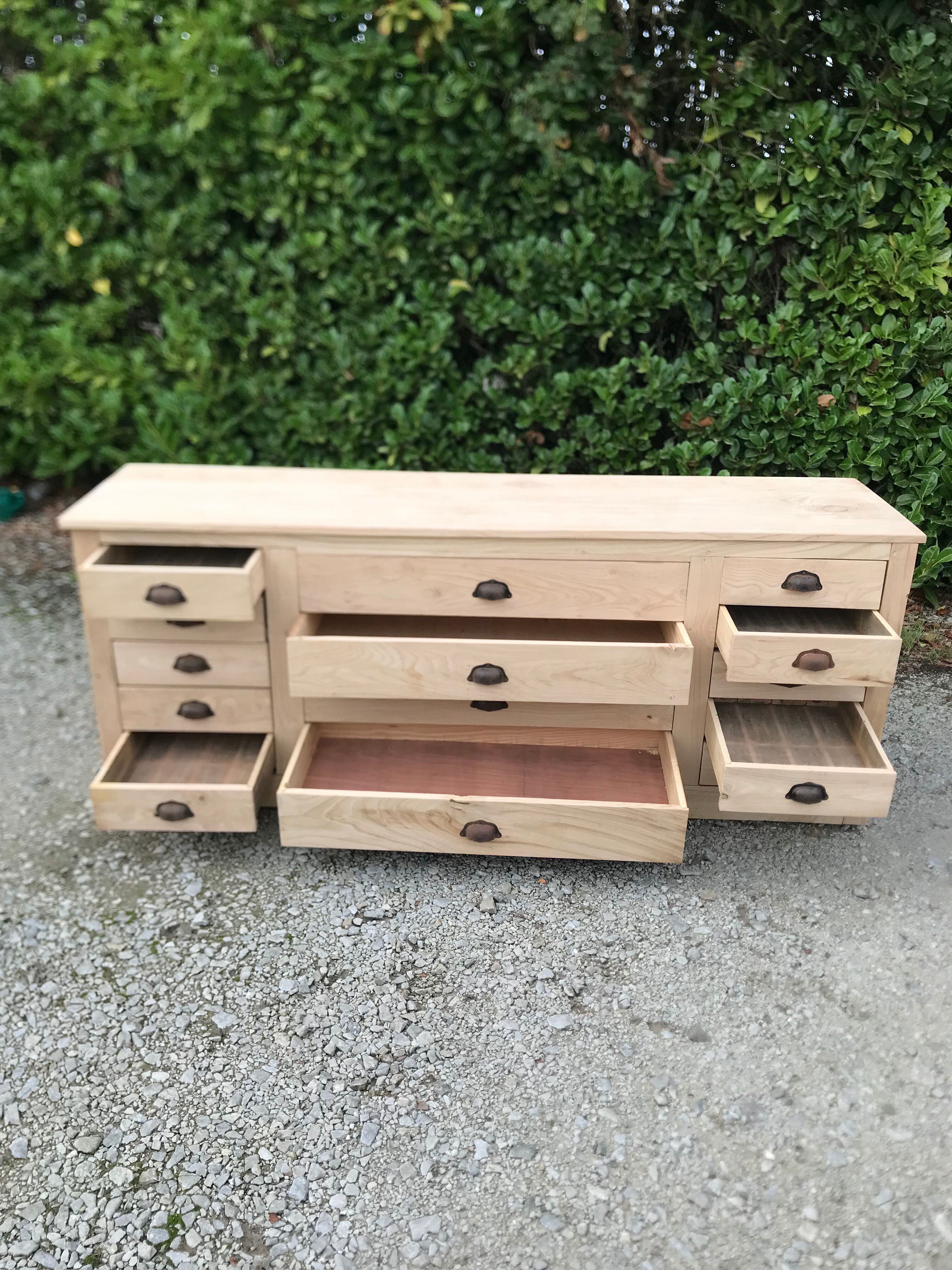 Shop counter in raw chestnut 205cm