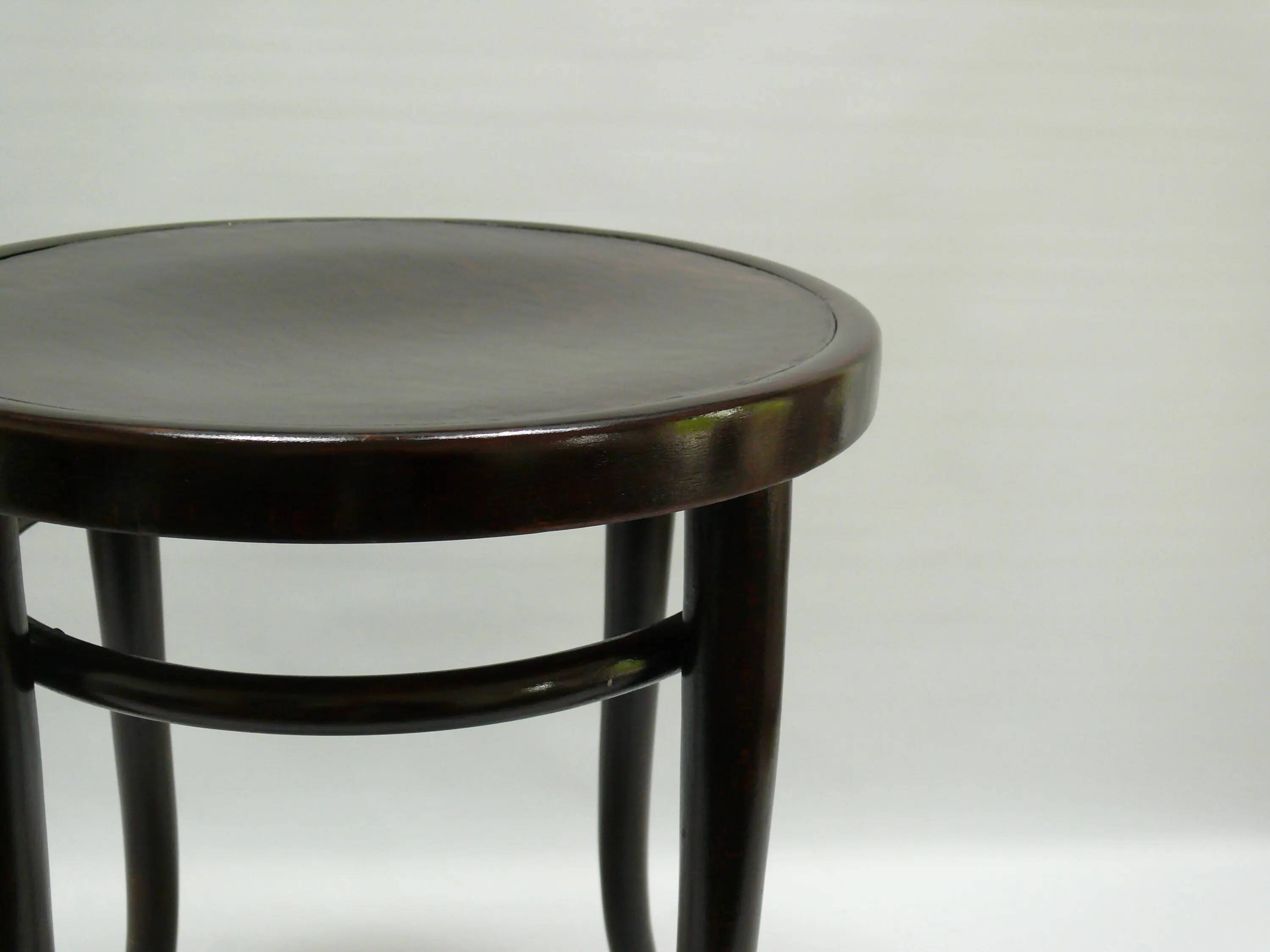 Original Thonet bentwood stool, first half of the 20th century - restored