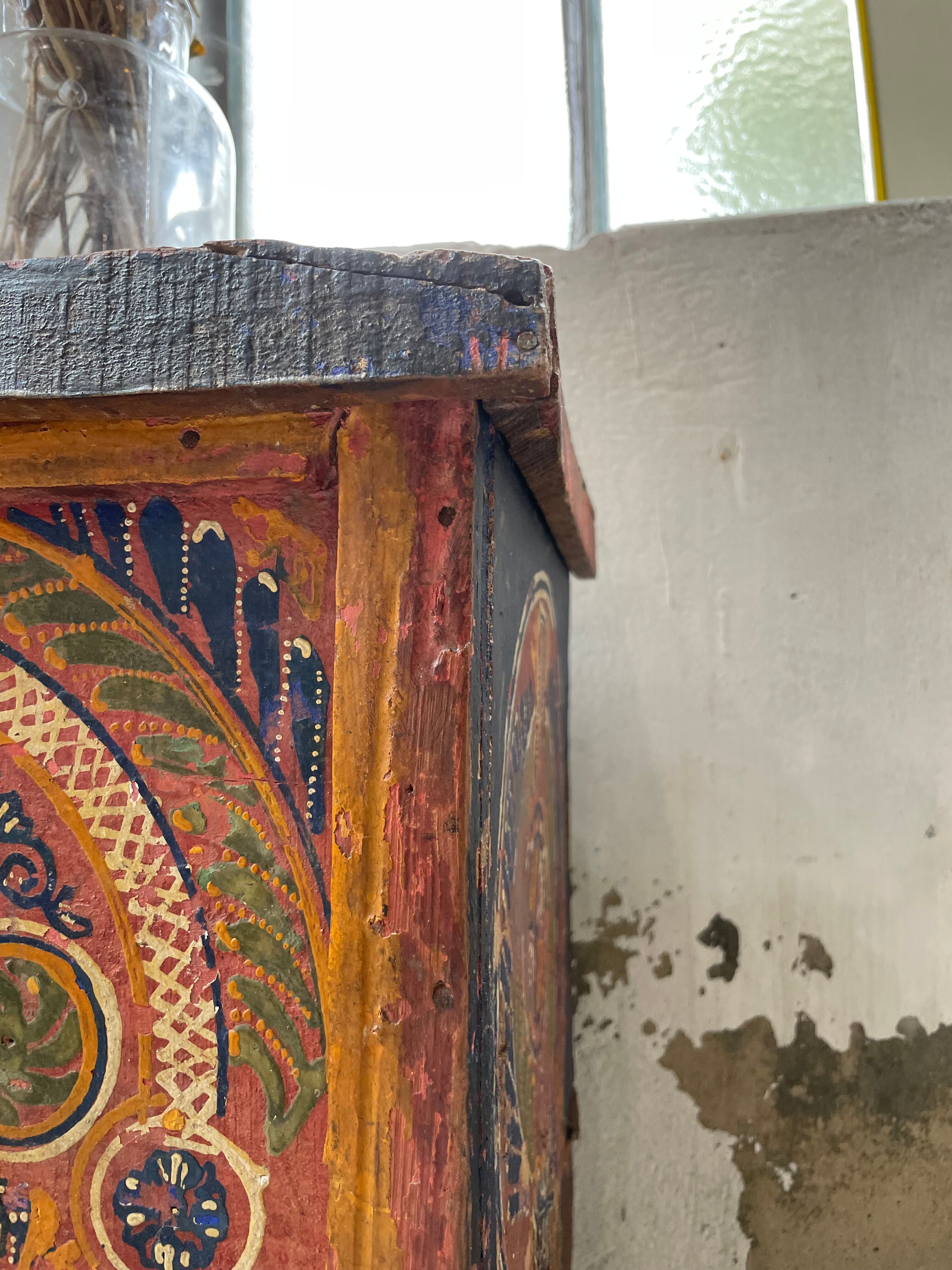 Coffre de mariage marocain polychrome années 50