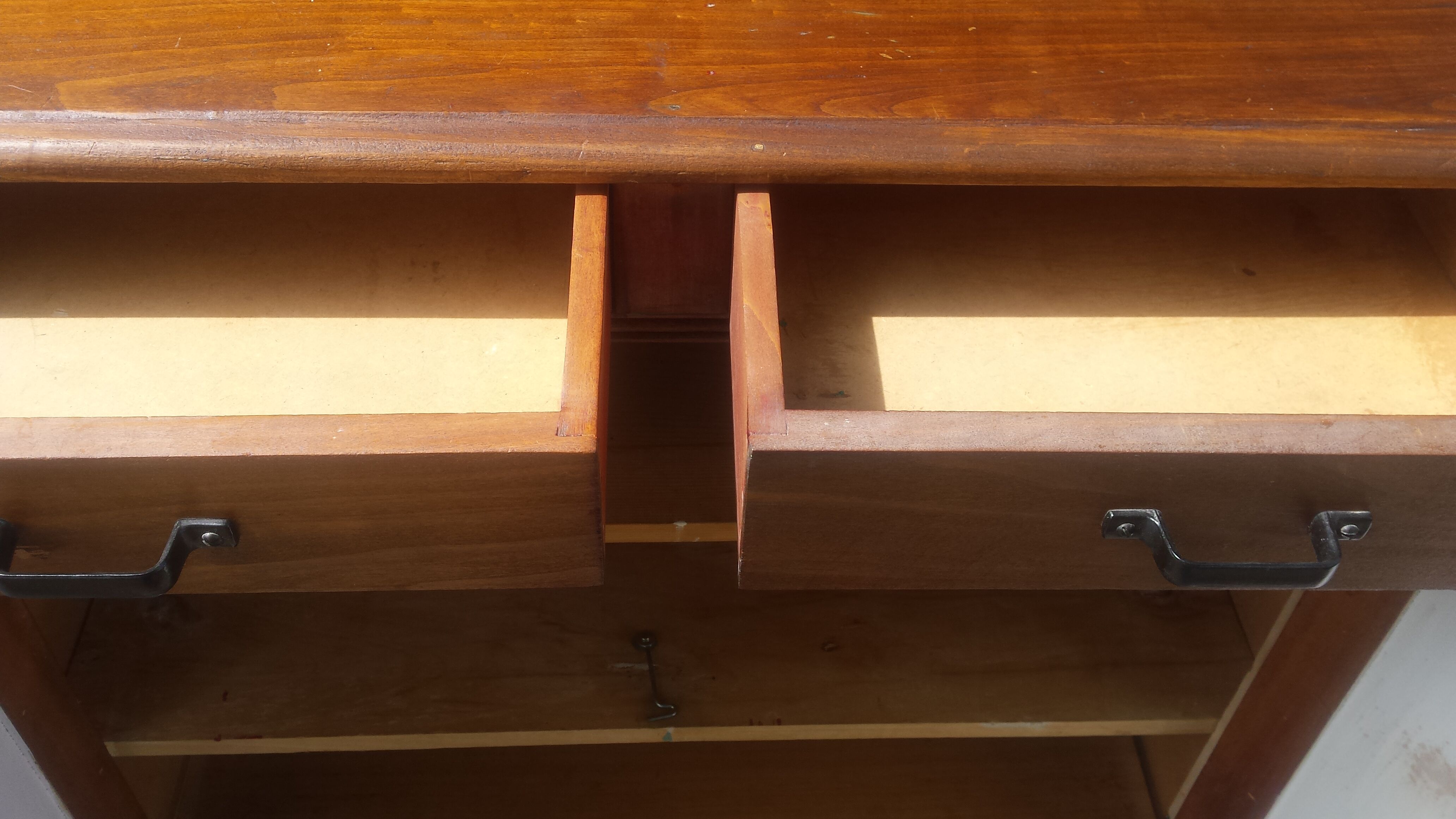 Buffet parisien, toile de jute