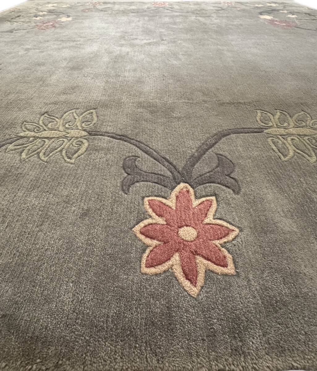 Nepalese floral carpet 245x245 cm