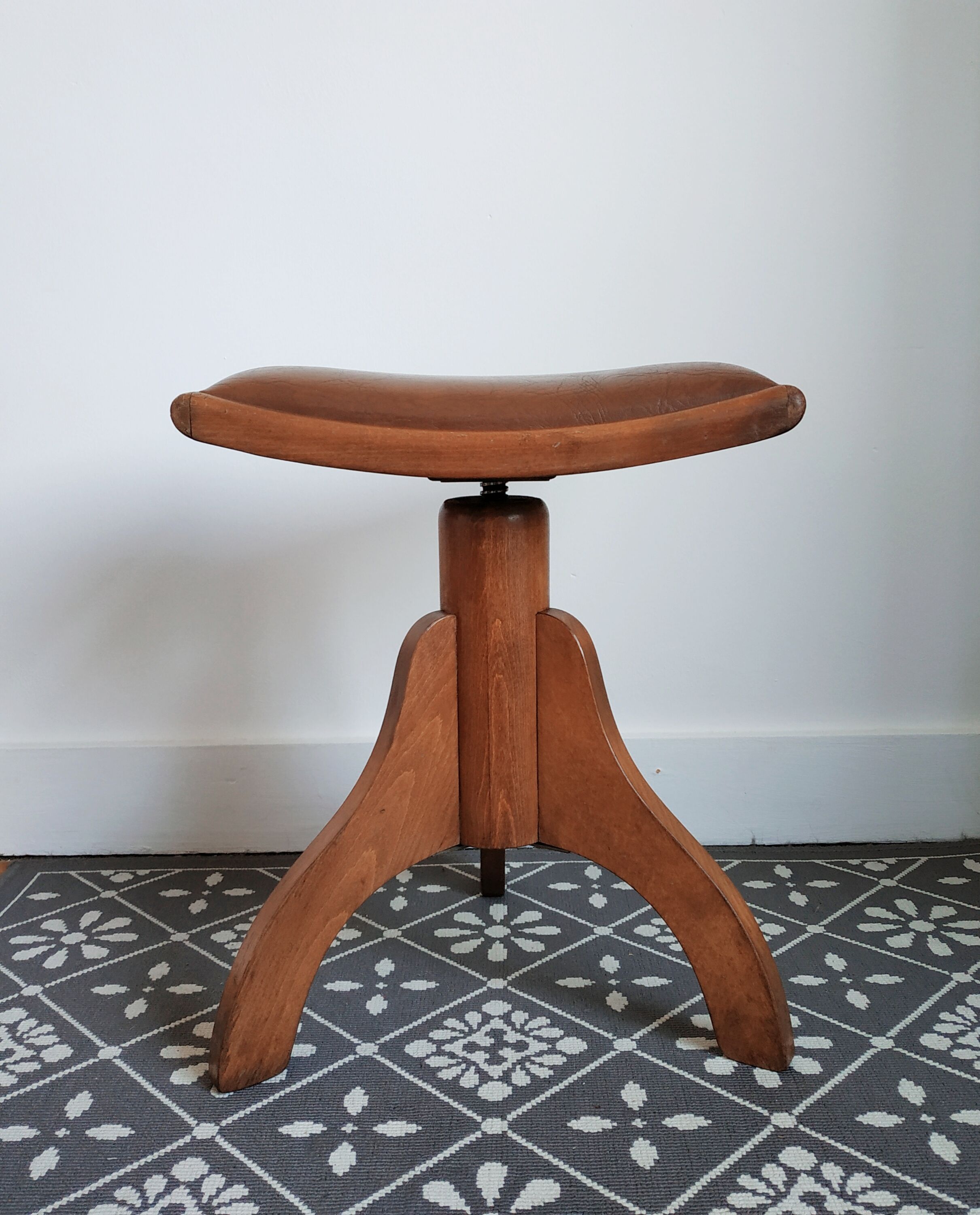 Tabouret de piano tripode