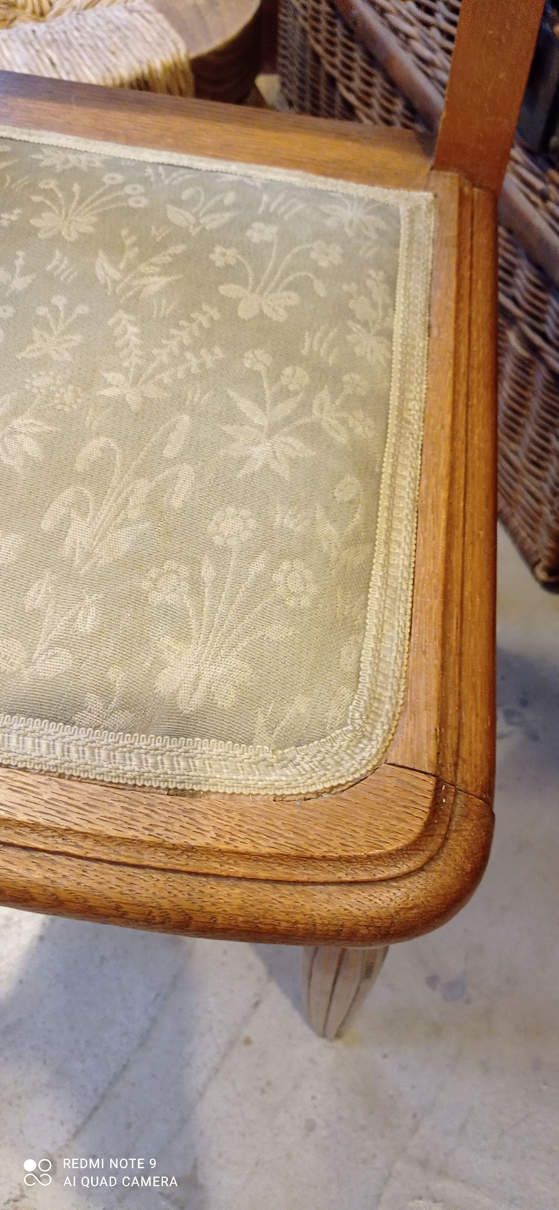 Art deco chair