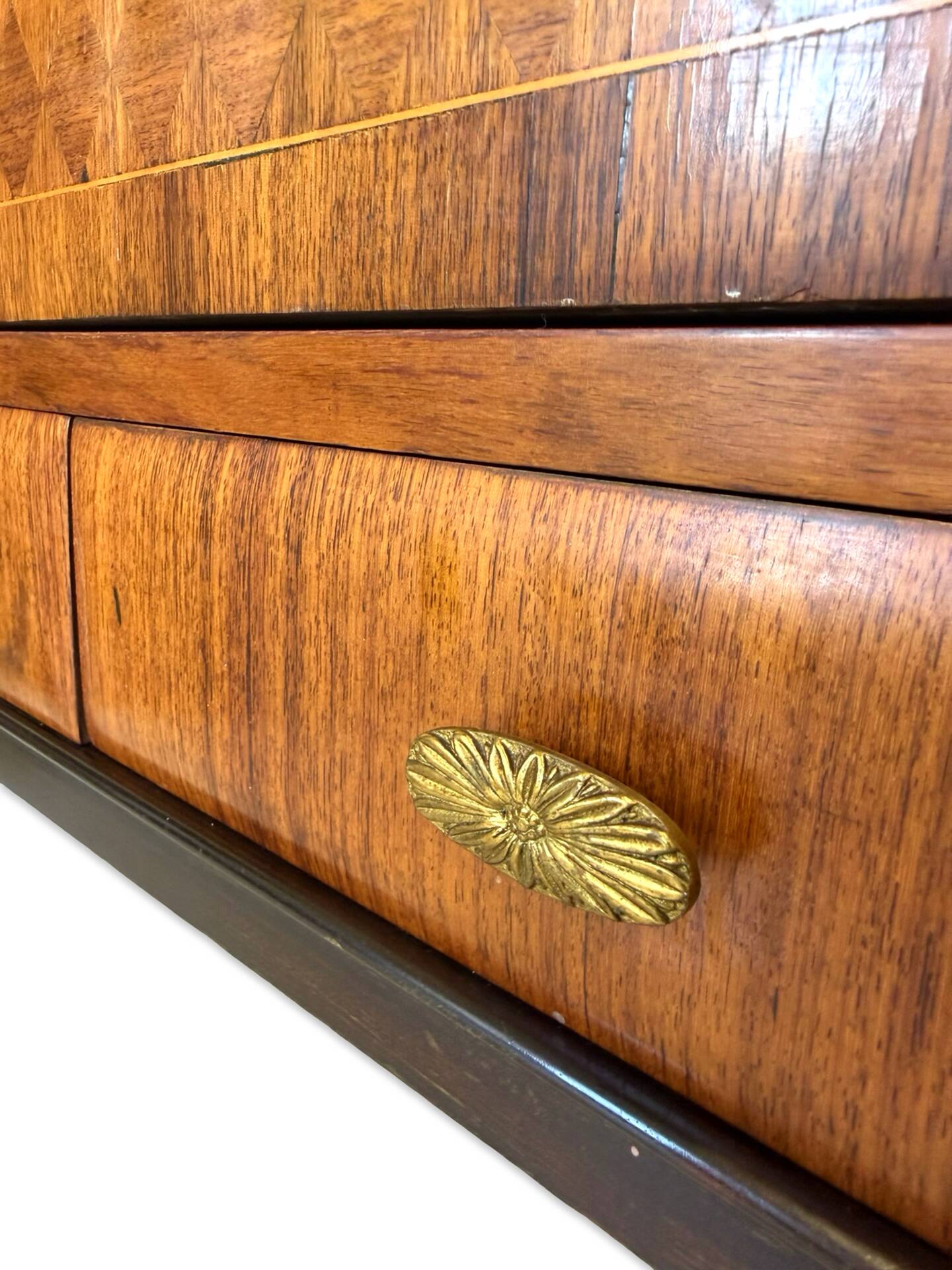 Secretary credenza in marquetry in the Italian Louis XV style from the mid-century, 1960.