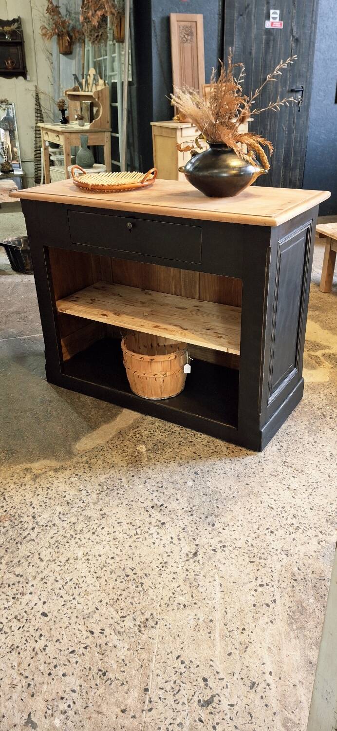 Antique counter
