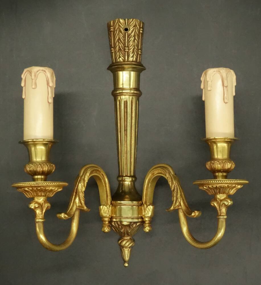 Pair of wall sconces in the style of Louis XVI - gilded bronze