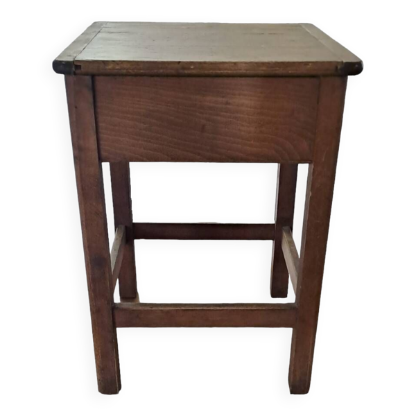 Tabouret bois marron teint 1940 avec casier meuble d'appoint décoration cuisine atelier véranda — Beyit