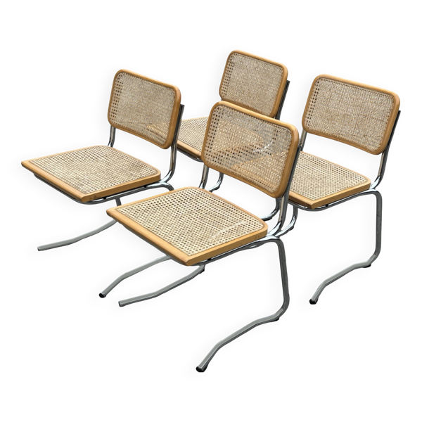 Lot de quatre chaises vintage empilables design années 80