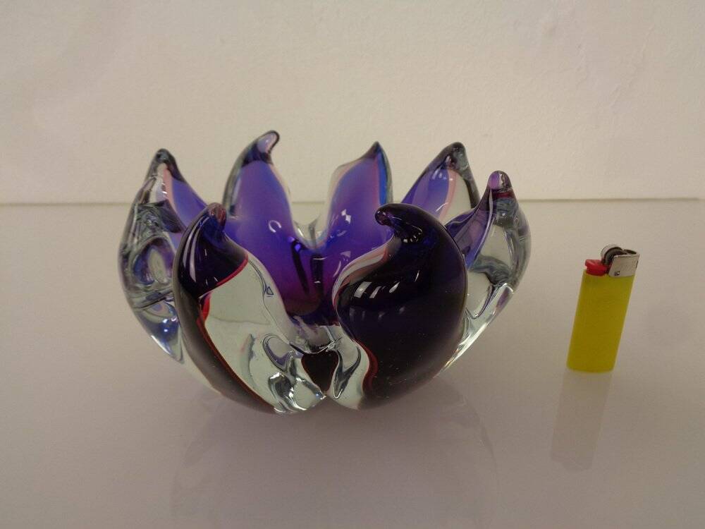 Large Italian bowl in purple Murano glass, 1960s