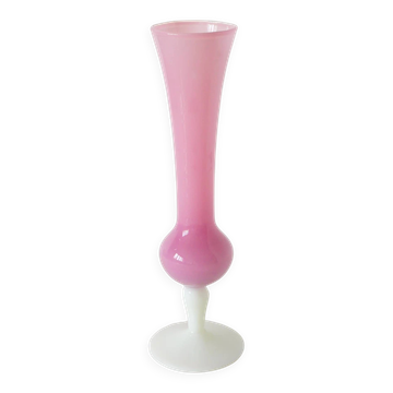 Vase soliflore en opaline, rose et pieds blanc, 1970