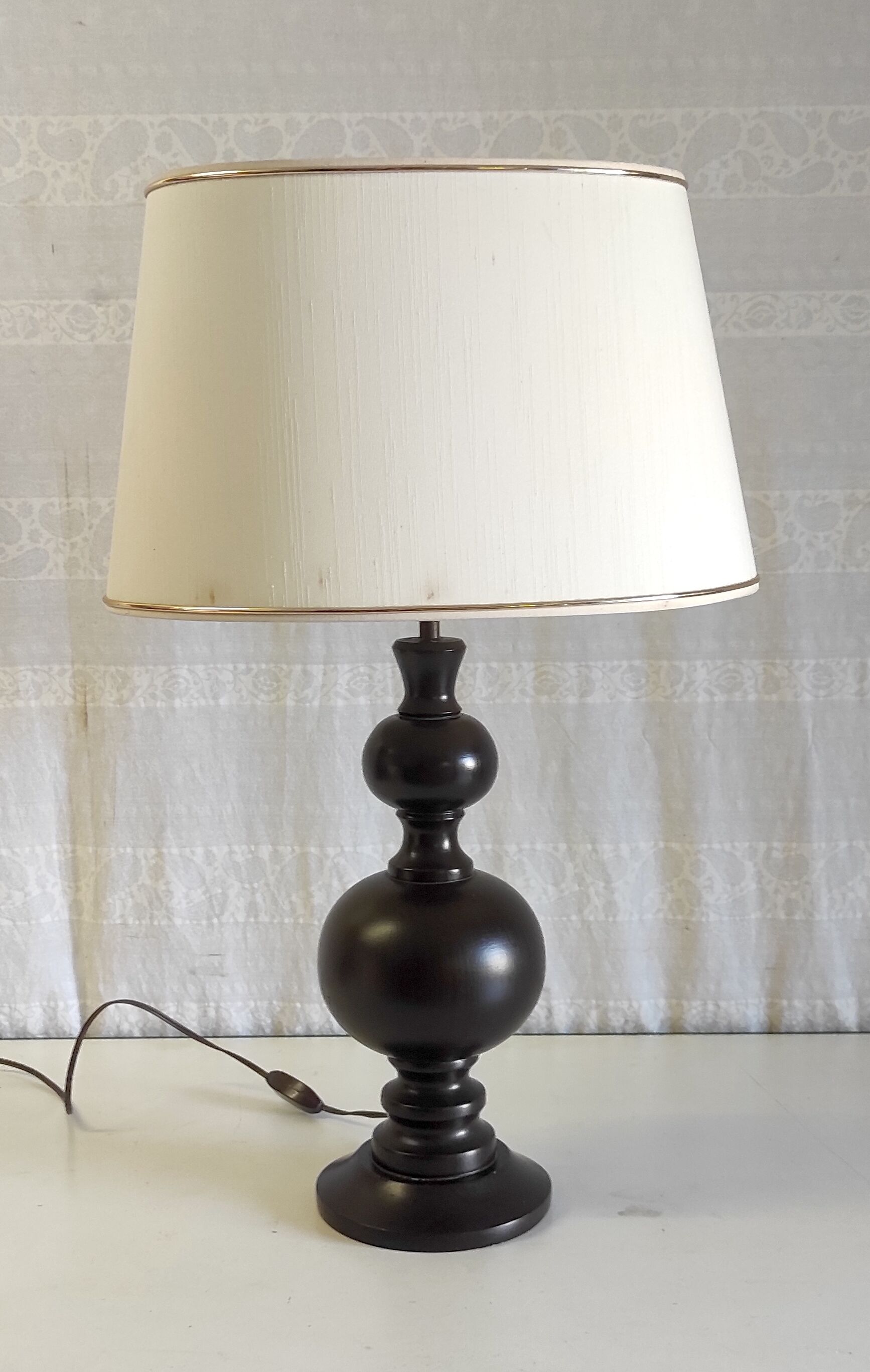 Turned wooden table lamp – 80s