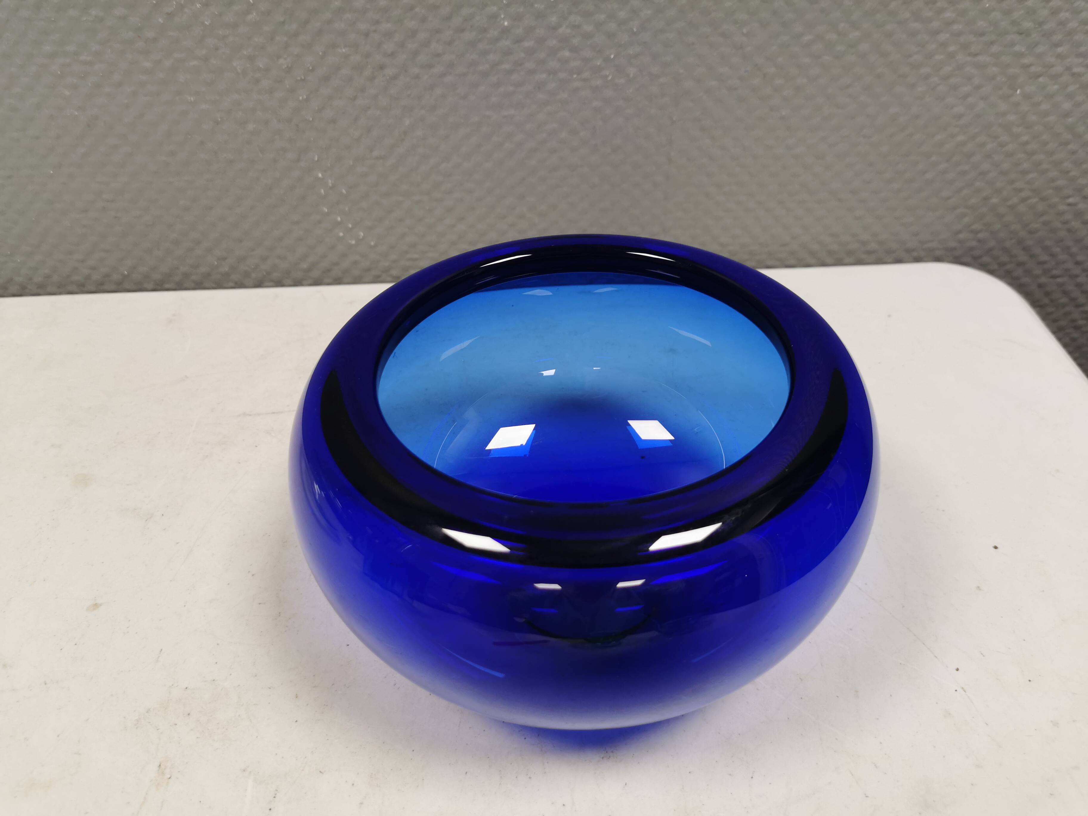 Blue PROVENCE bowl designed by Per Lütken for Holmegaard Glassworks 1955 Denmark