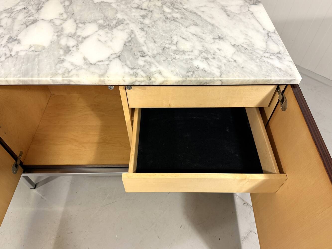 Florence Knoll palissander sideboard marble top 1960’s