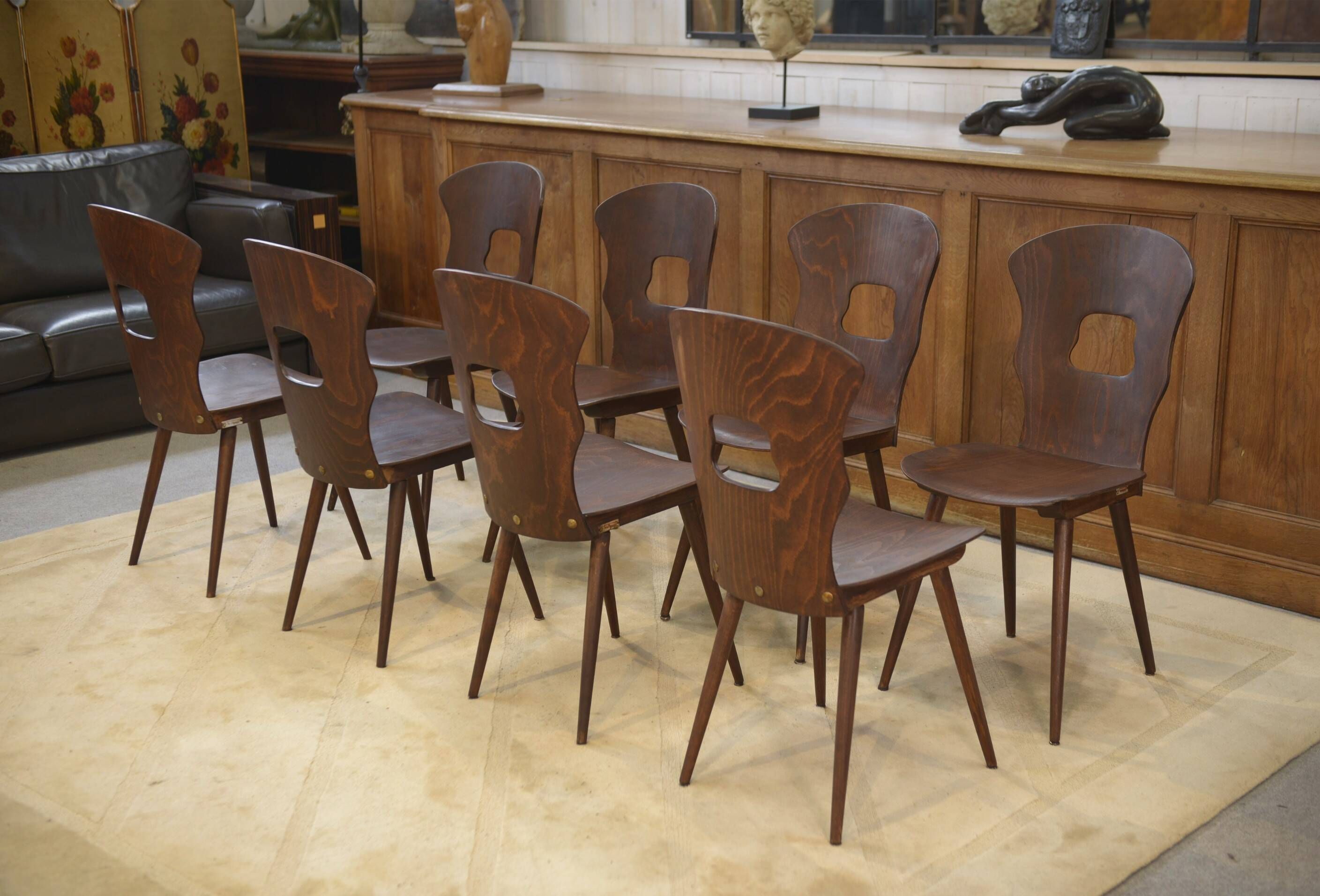 Ensemble de 8 chaises Baumann modèle “Gentiane” Henri Julien 1960’s