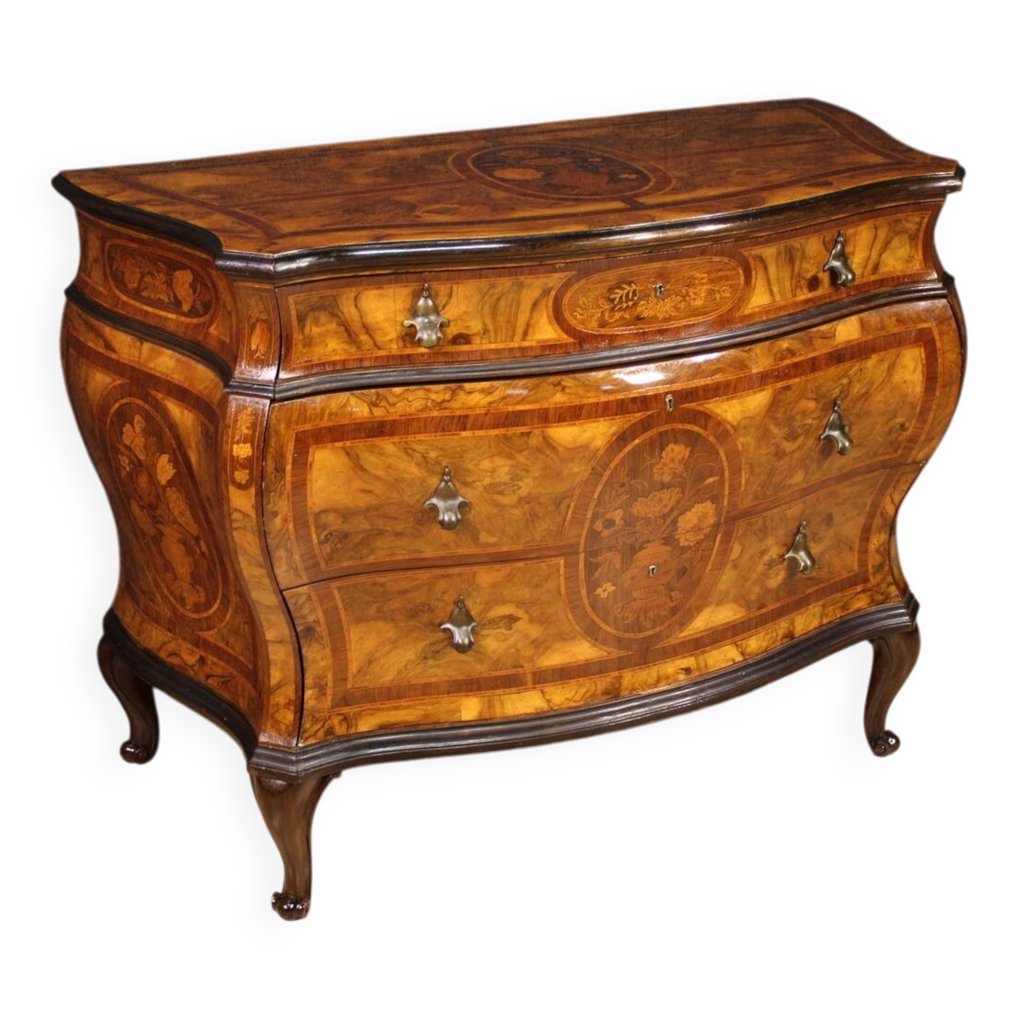 Lombard Venetian chest of drawers in Louis XV style