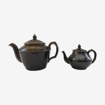 Teapot and milk pot