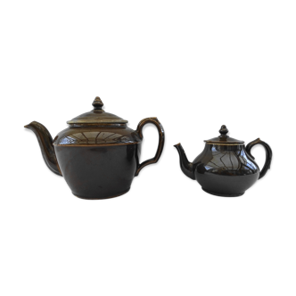 Teapot and milk pot