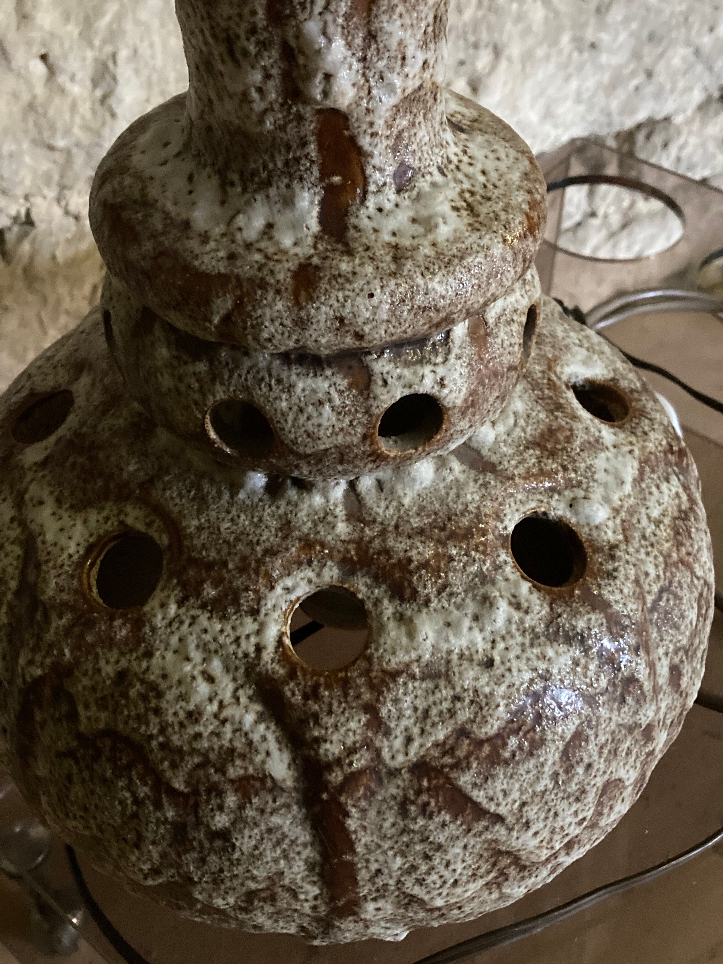 Table lamp