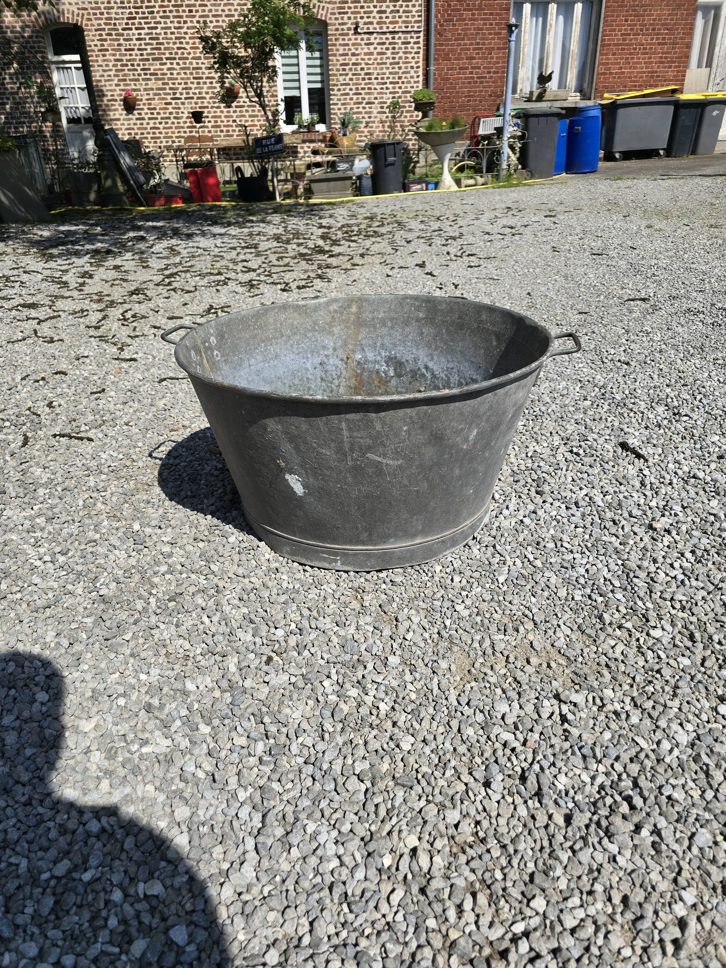 Zinc basin. 70 liters