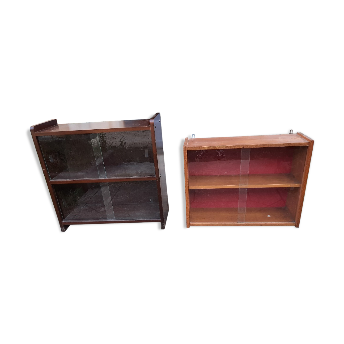Lot of vintage display cases