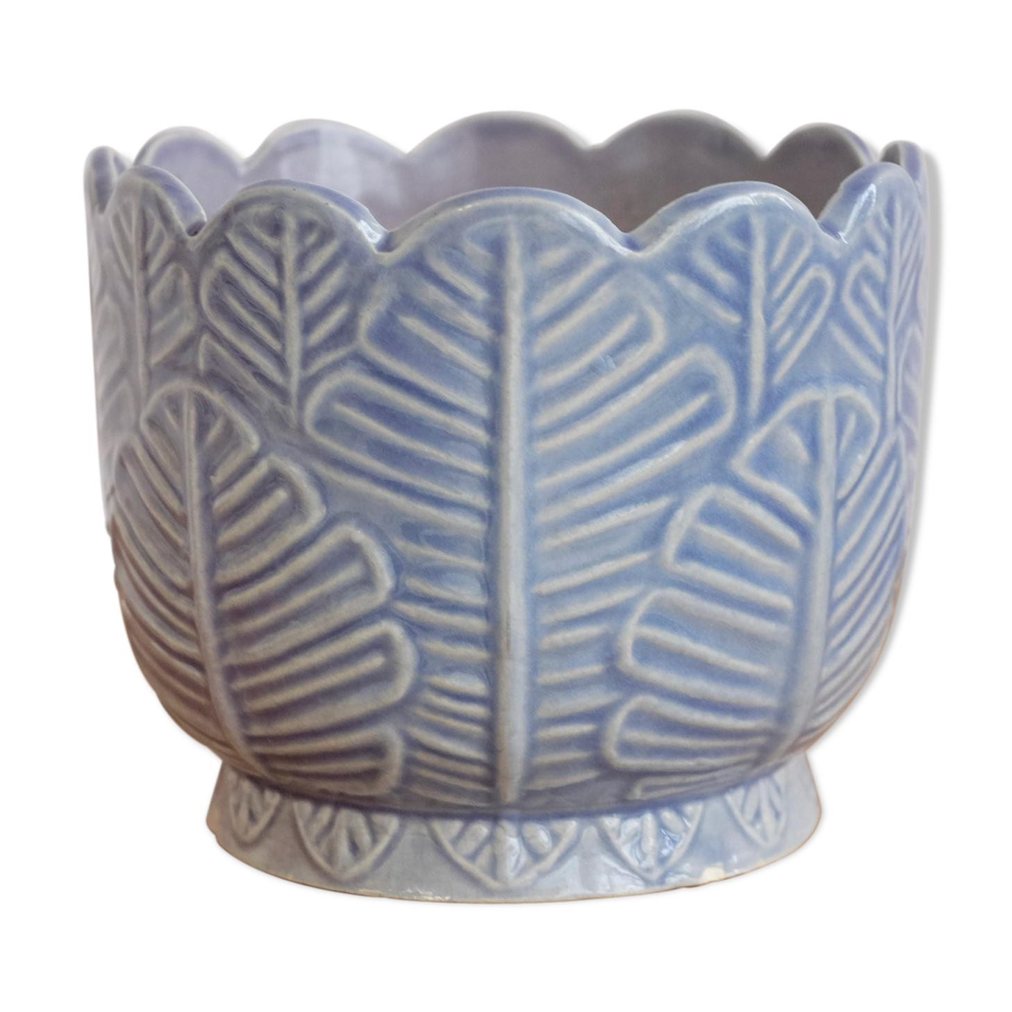 Old pot-pot in dabbling