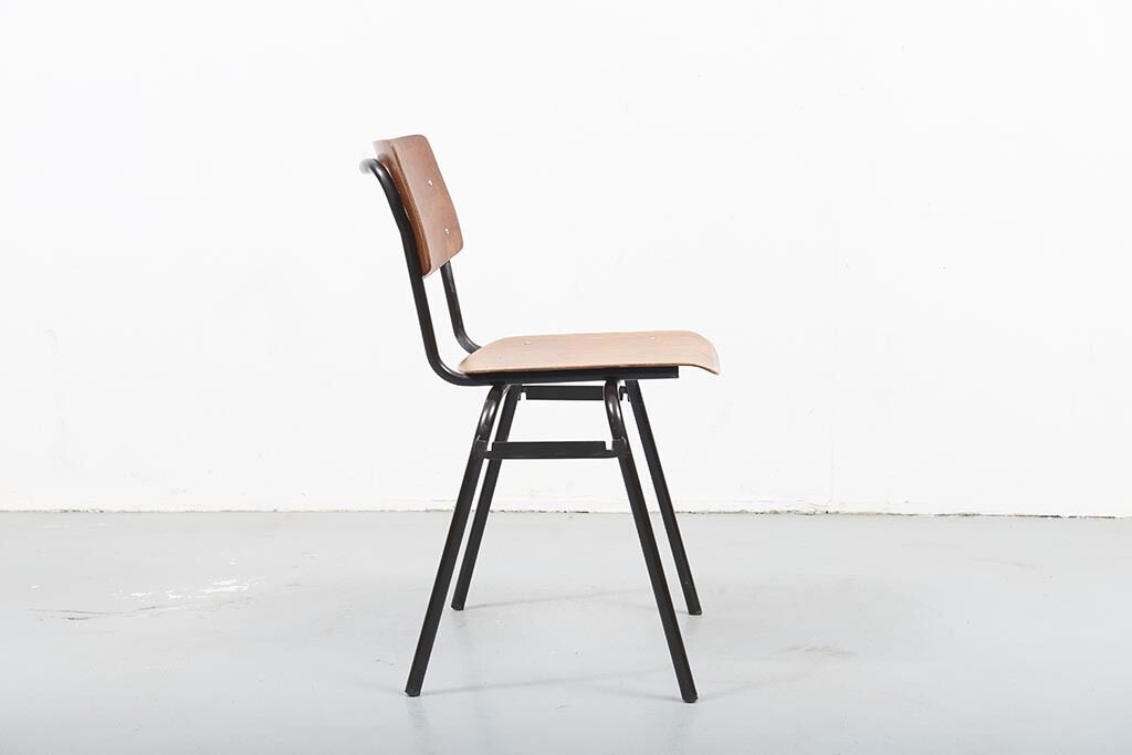Ahrend chair