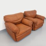 Pair of vintage Coquelicot lounge chairs by Tito Agnoli for Poltrona Frau in leather from the 70s