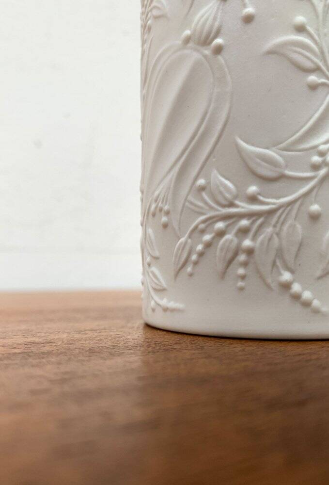 White German porcelain vase from the mid-century by Bjørn Wiinblad for Rosenthal, 1960s.