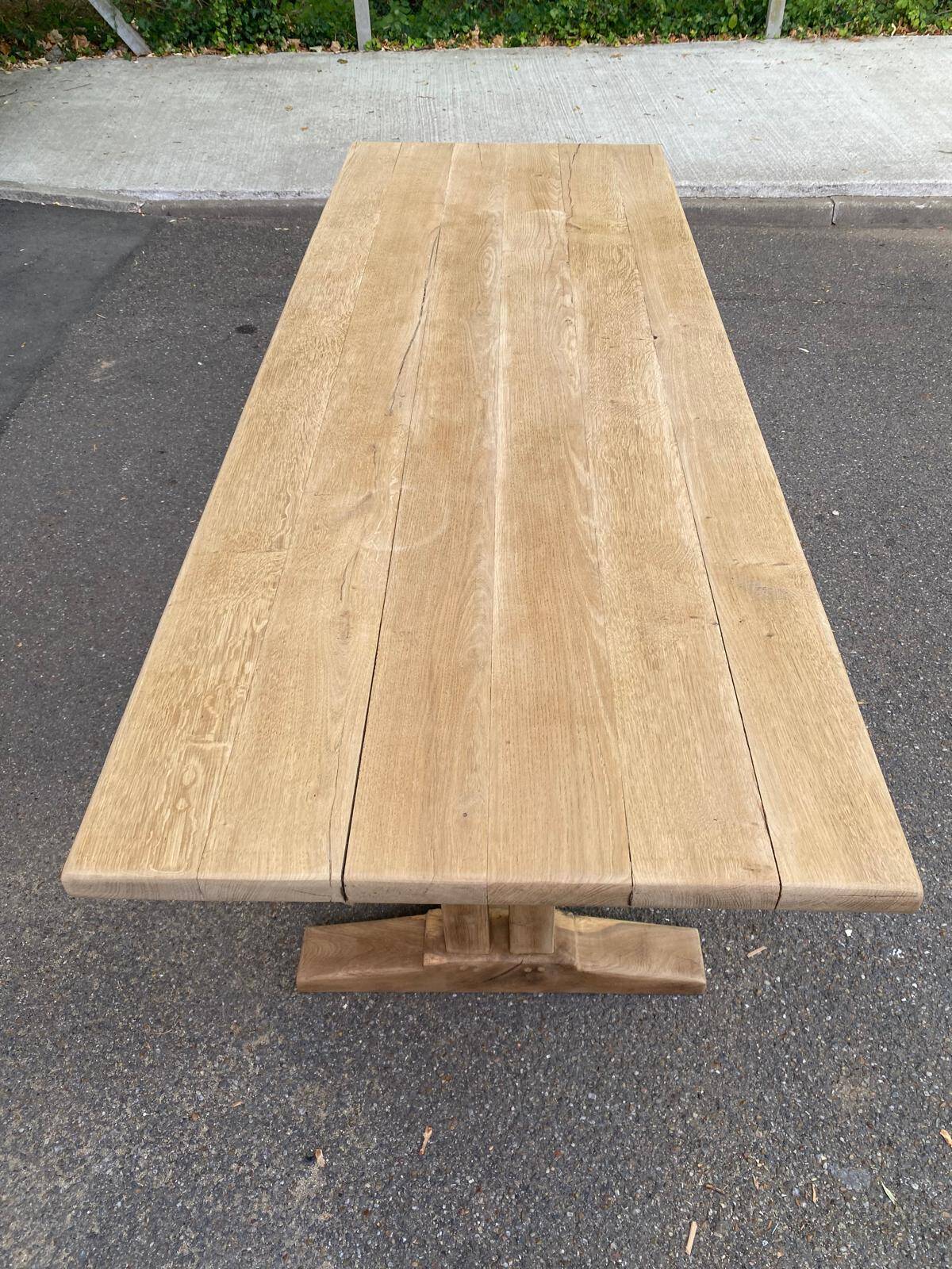 Grande Table de Monastère décapée en chêne massif brut 225cm