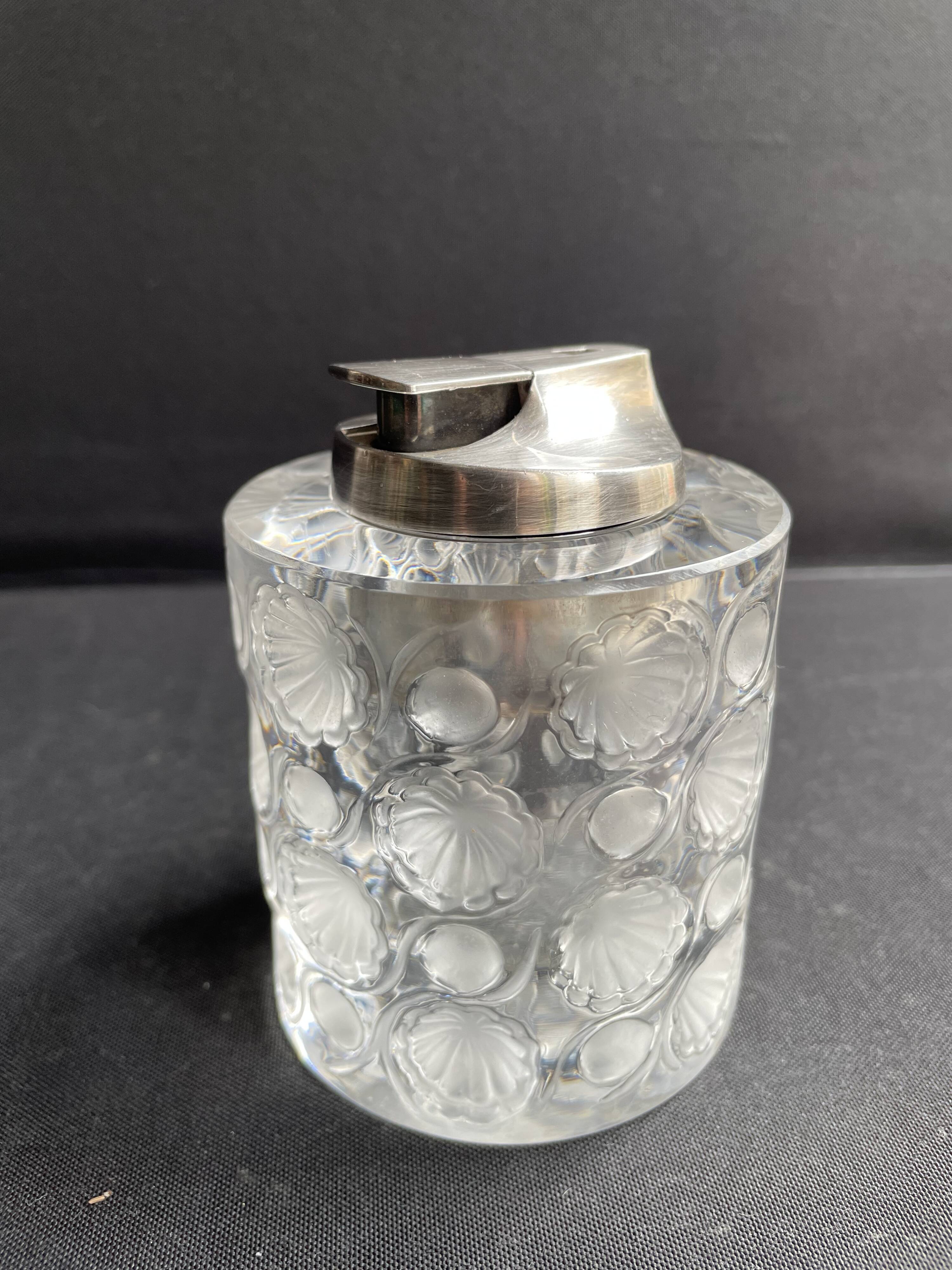 Lalique Tokyo model table lighter