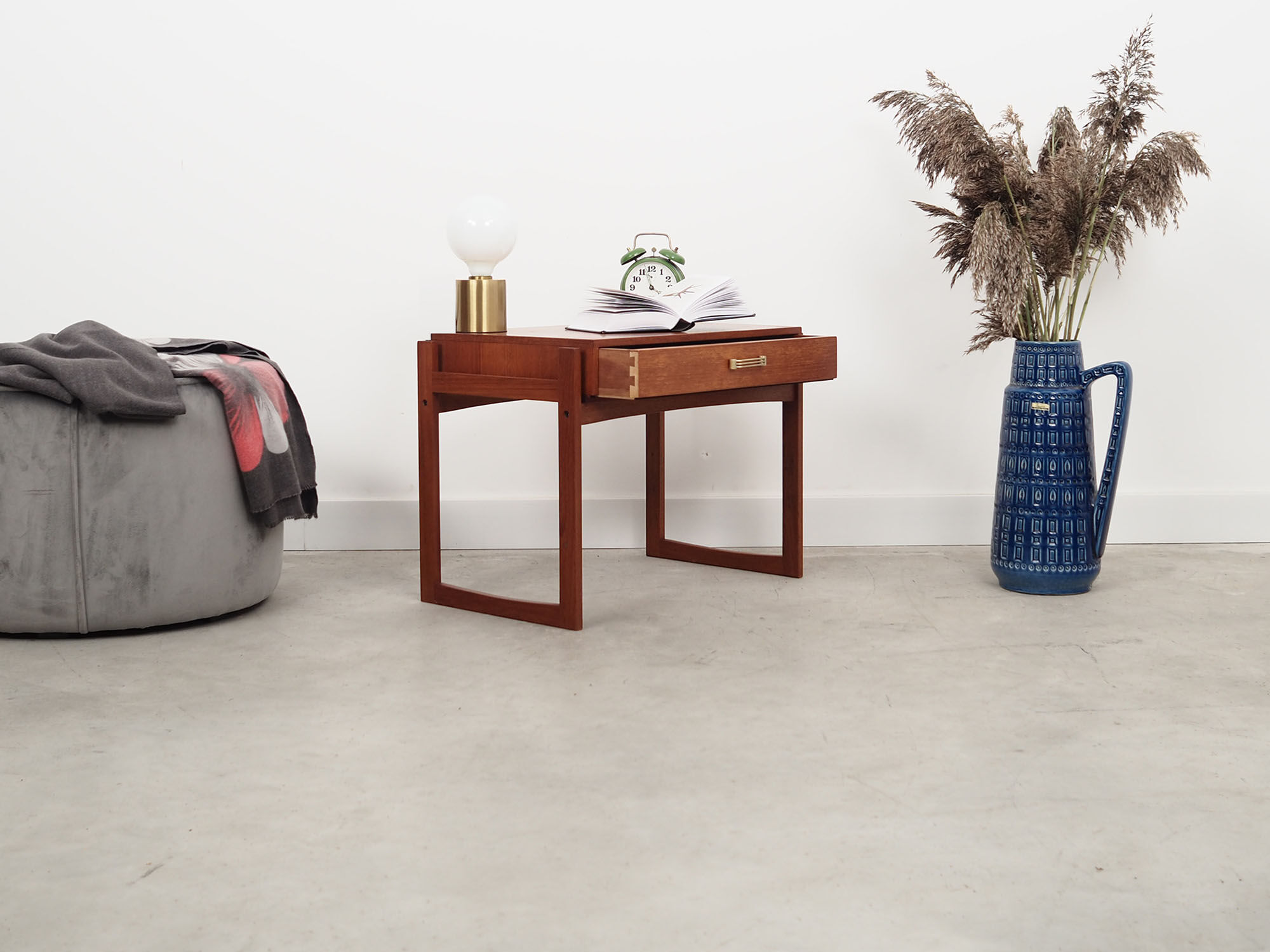 Teak bedside table, Danish design, 1970s, production: Denmark