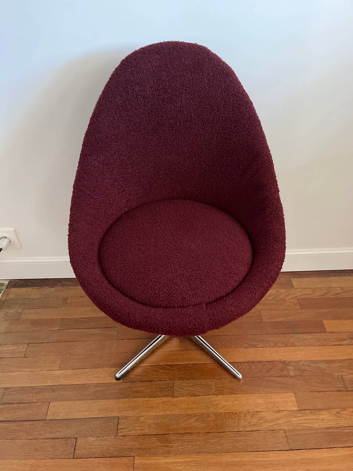 Fauteuil œuf vintage prune