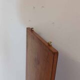 String style shelves
