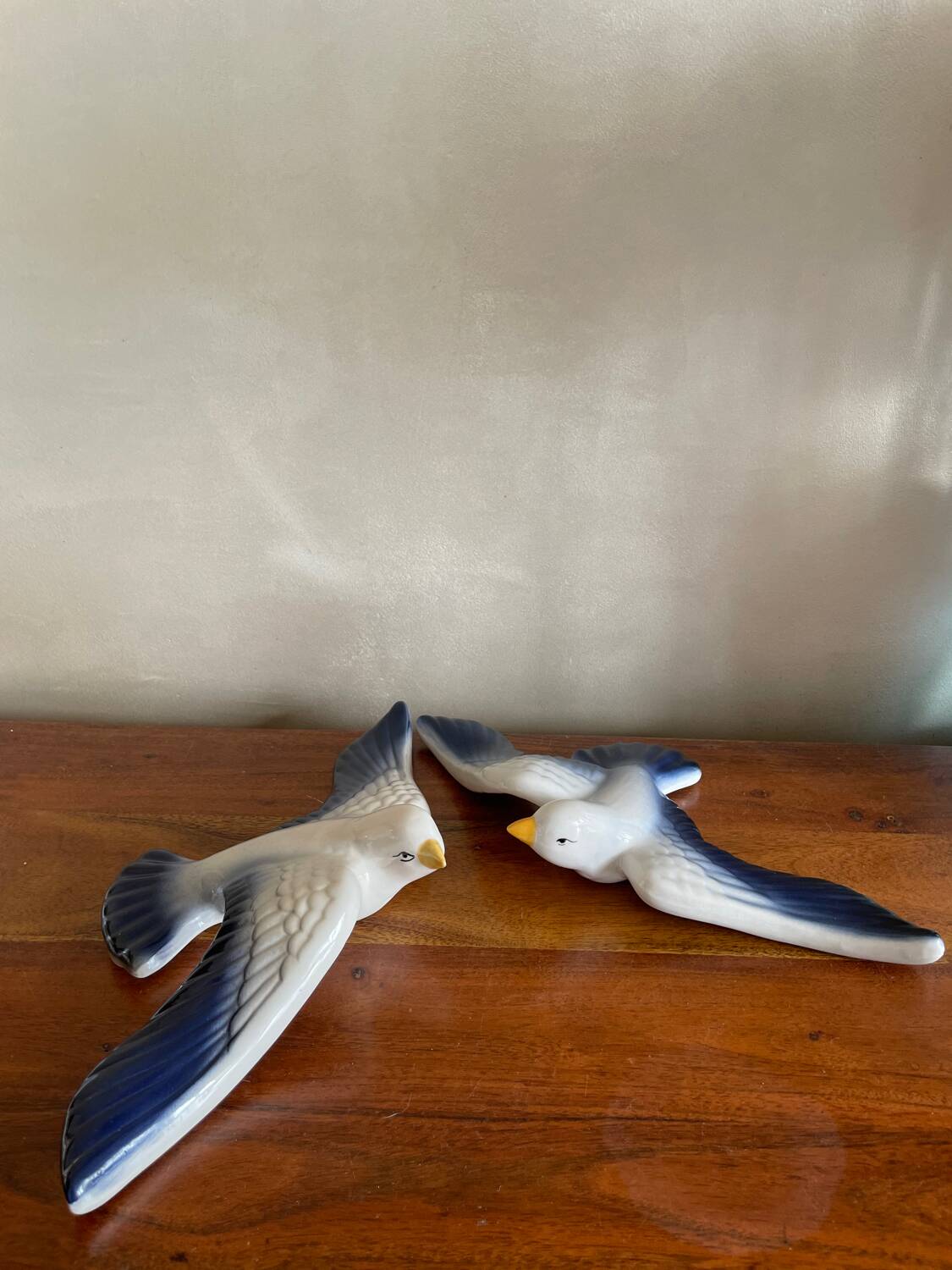 Pair of ceramic seagulls